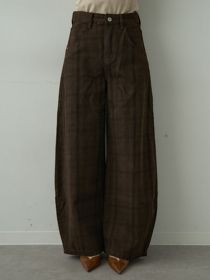 [予約]チェックエンブロイダリーカーブワイドデニム/brown