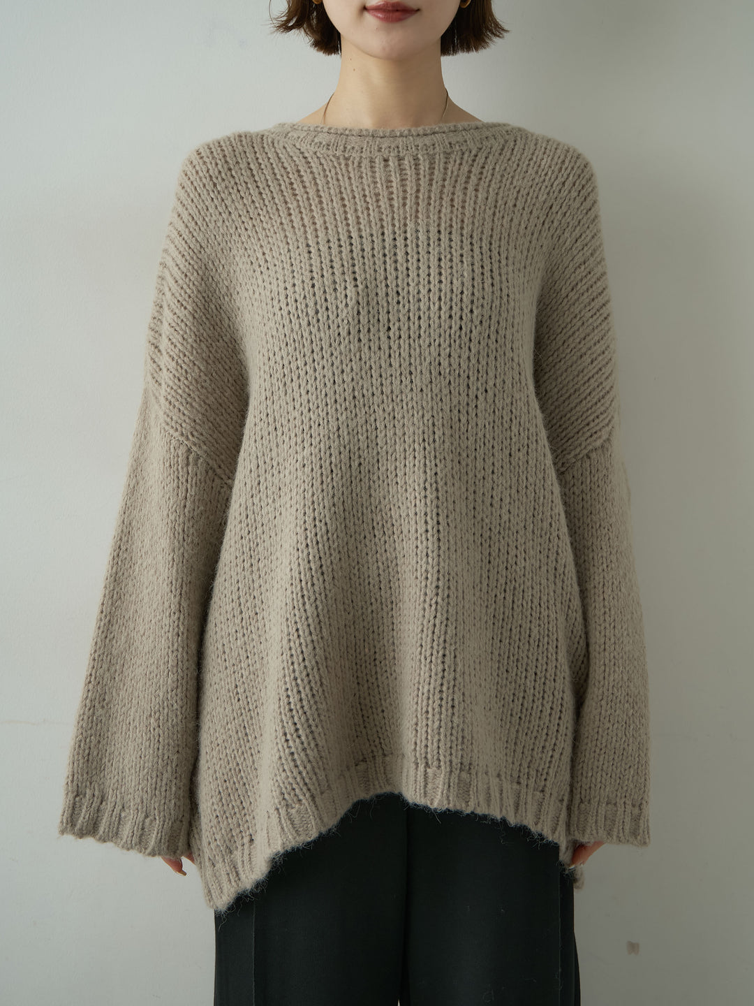 [予約]オーバーサイズドロップショルダーニットプルオーバー/beige