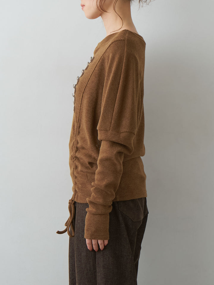 [予約]ナポレオンサイドギャザーワイドネックトップス/brown
