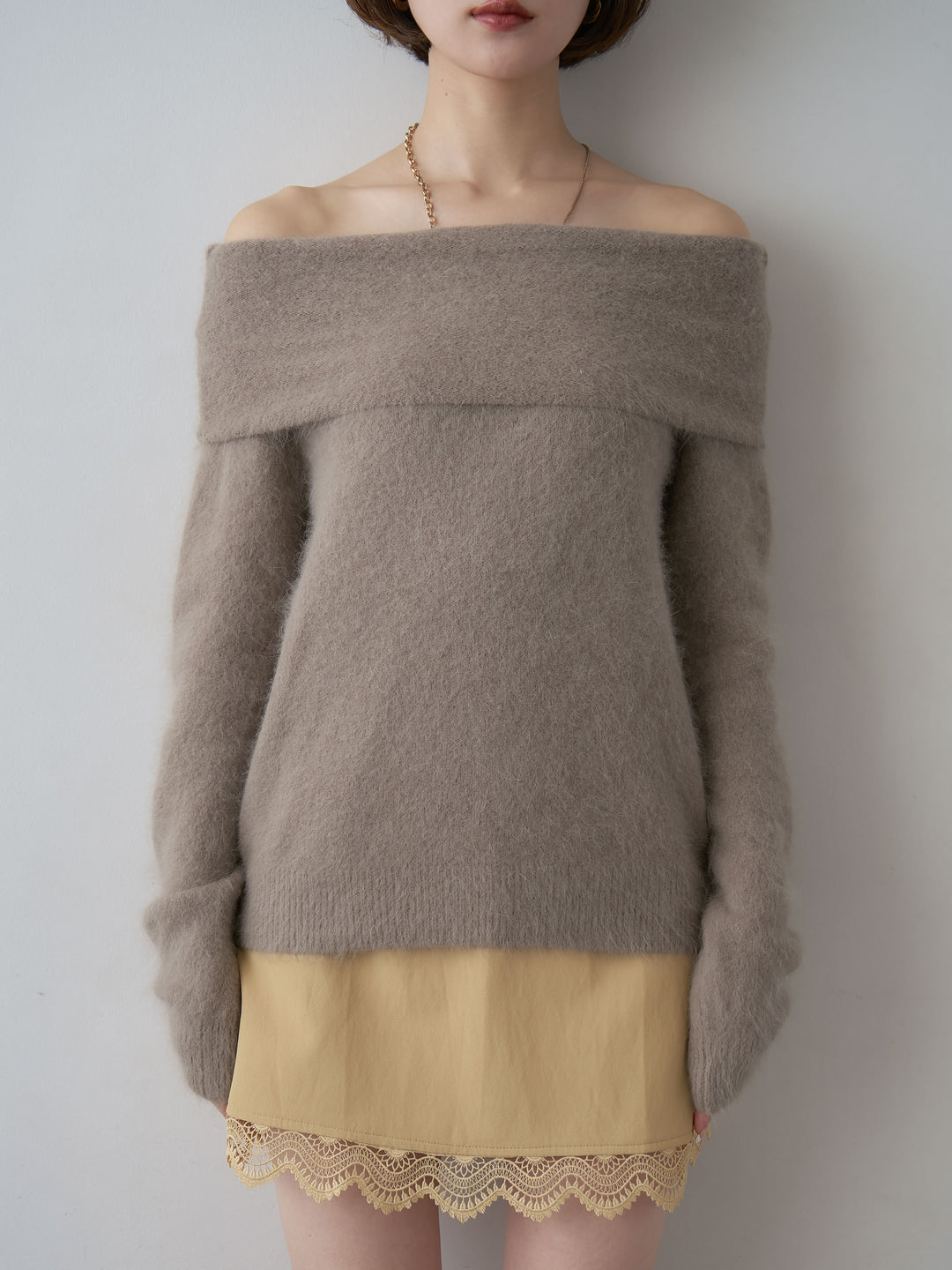 [予約]オフショルソフトシャギーニットトップス/camel