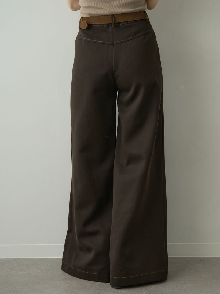 [予約]ベルト付バイカラーステッチセミフレアワイドパンツ/brown