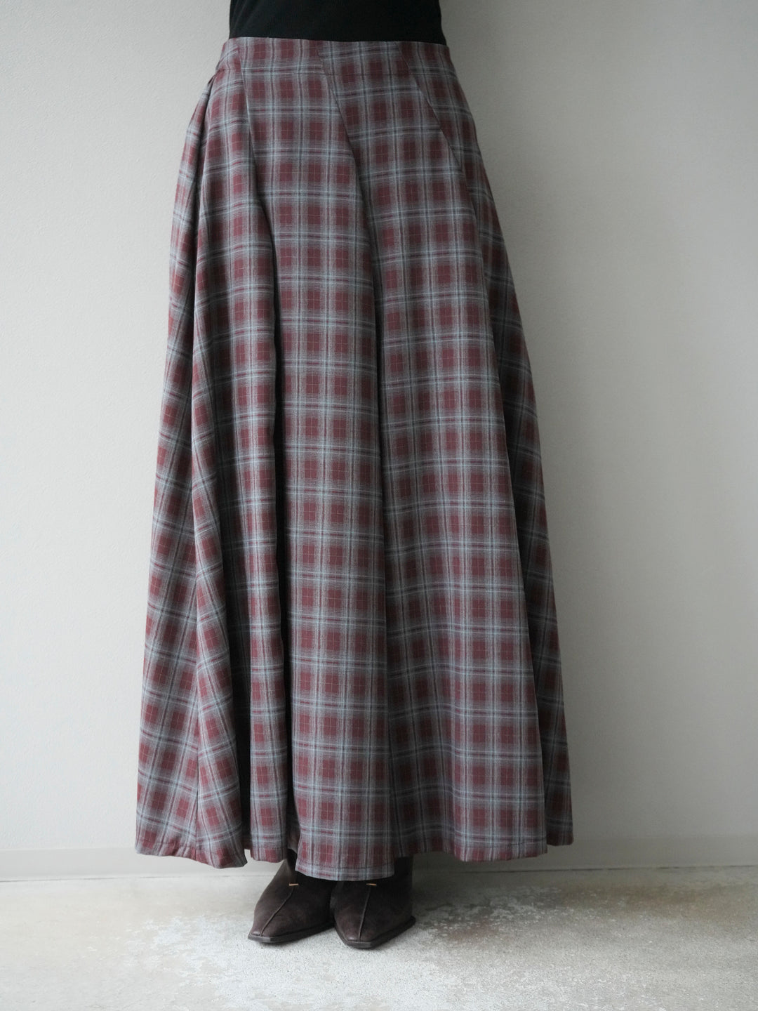 [予約]チェックタックフレアロングスカート/ ボルドー