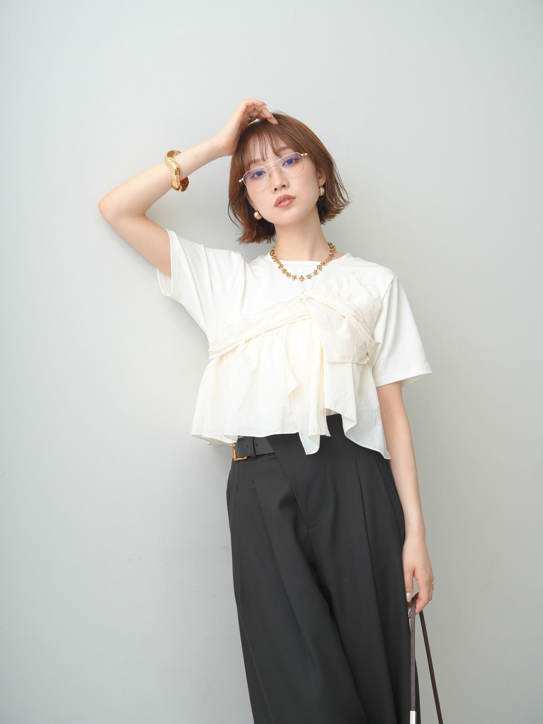 [SET]ナイロンドッキングツイストTEE +アシンメトリーベルトタックワイドパンツ(2set)