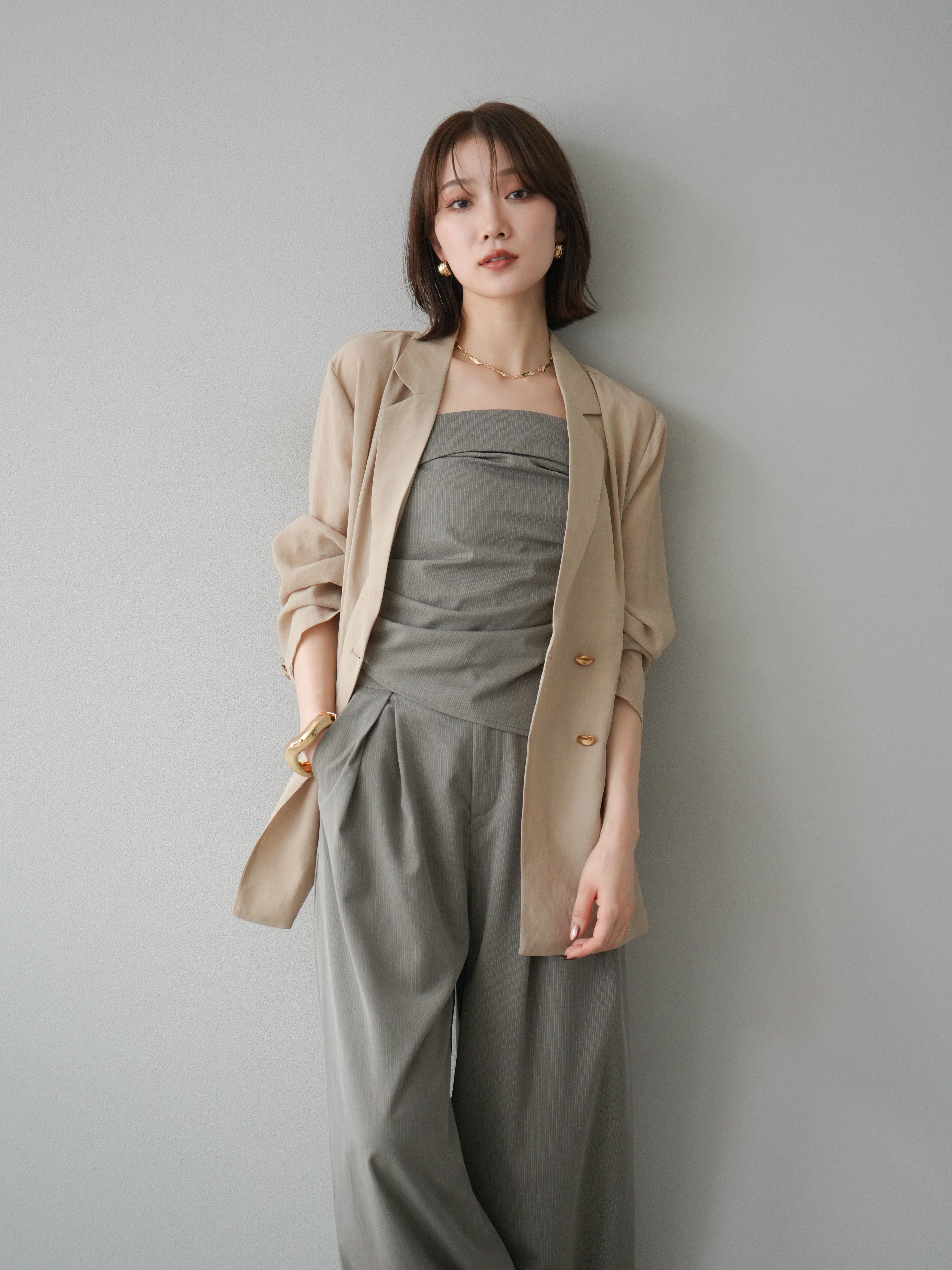 予約]ゴールドボタンシアージャケット/ベージュ – Lumier