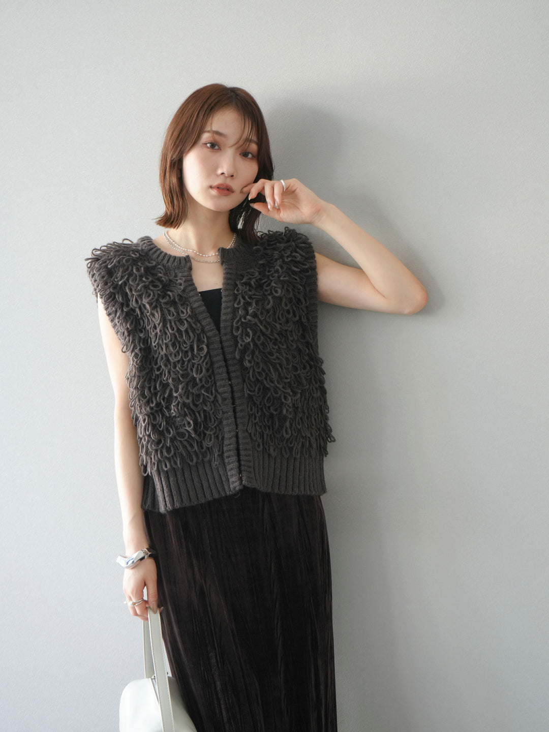 [SET]レザー襟オンブレチェックオーバーシャツ +ループデザインホックベスト +クラッシュベロアナロースカート(3set)