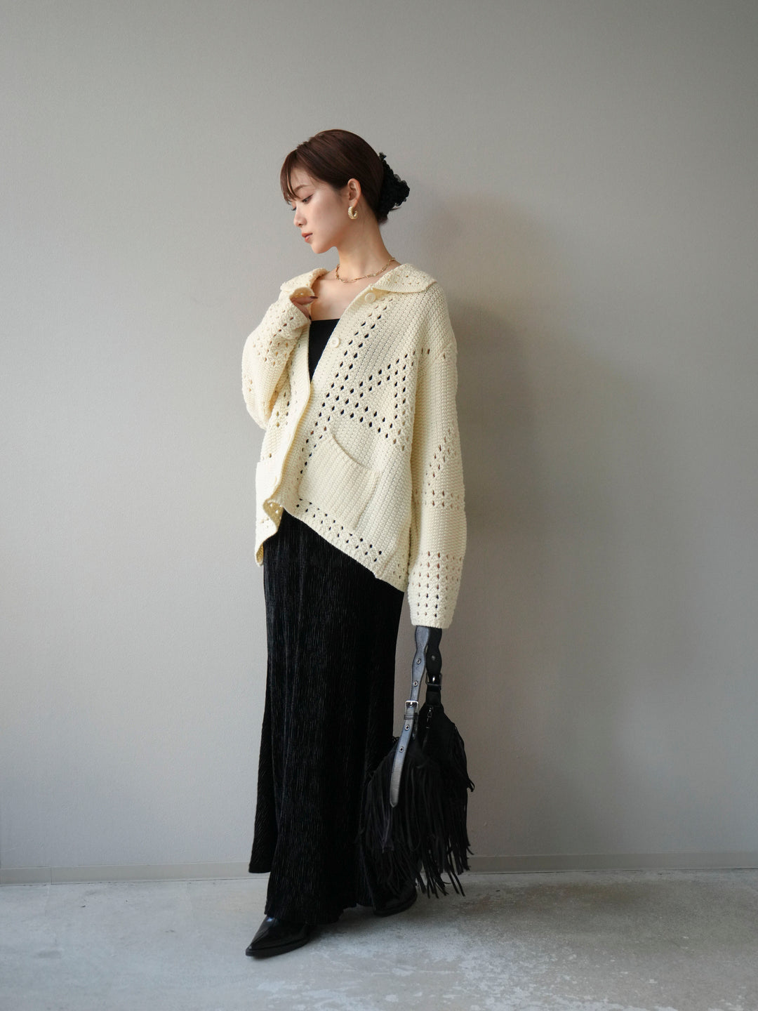 [予約]丸襟透かし編みニットカーディガン/オフ