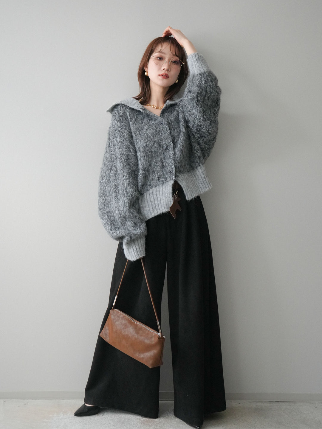 [SET]リブ切替メランジニットカーディガン+モチーフベルト付スエードタックワイドパンツ(2set)