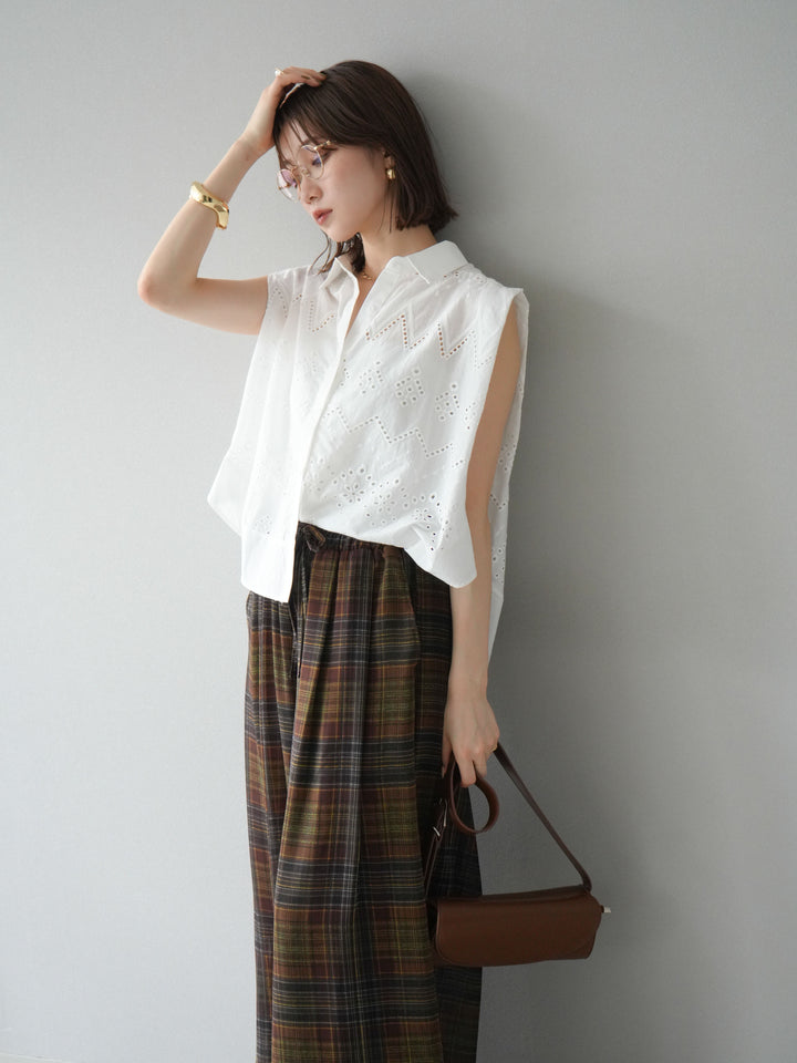 [予約]エンブロイダリーレースタックショルダーブラウス/ホワイト