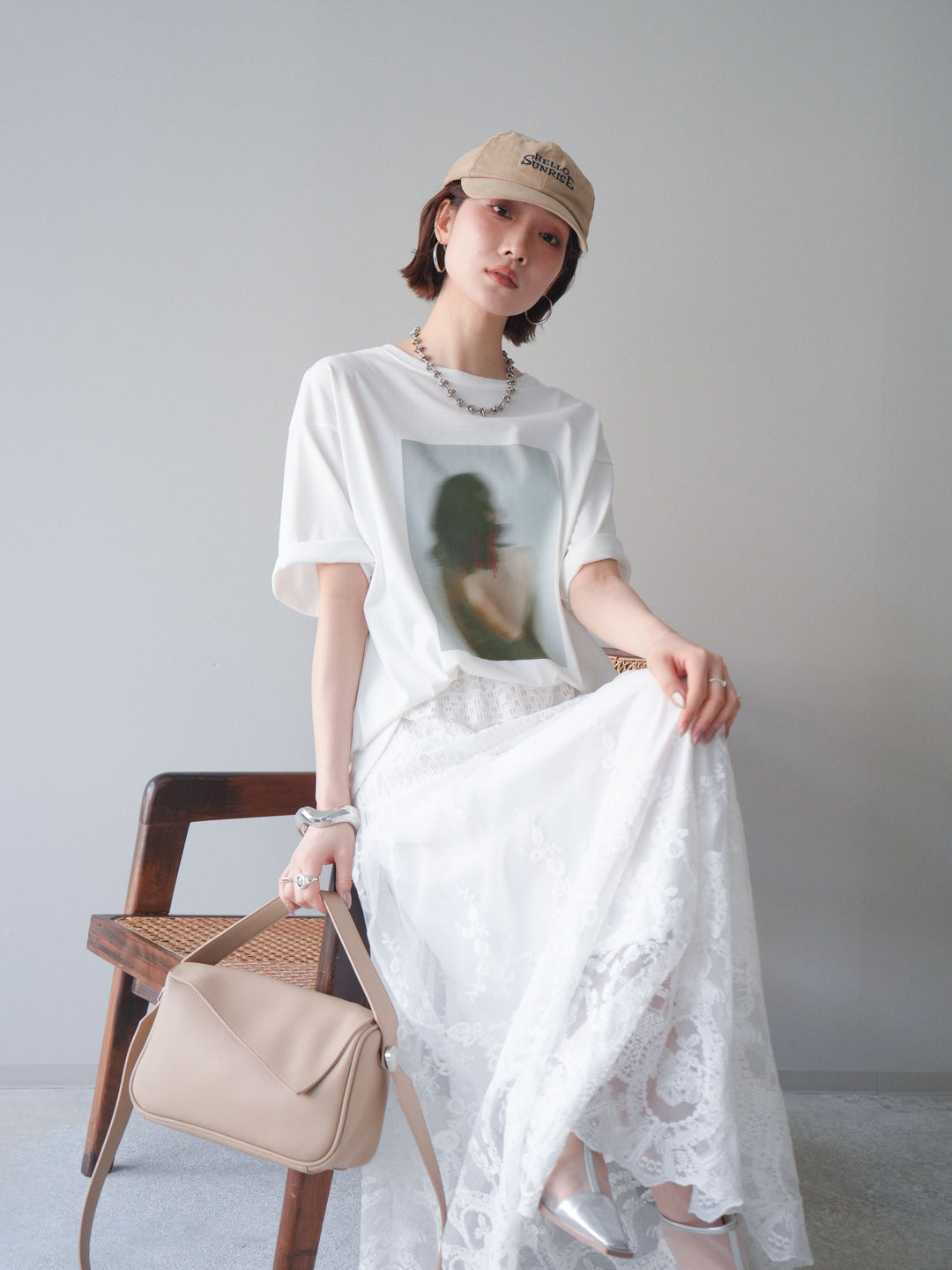 [SET]ブラーアートフォトTシャツ+シアーレースマキシスカート(2set)