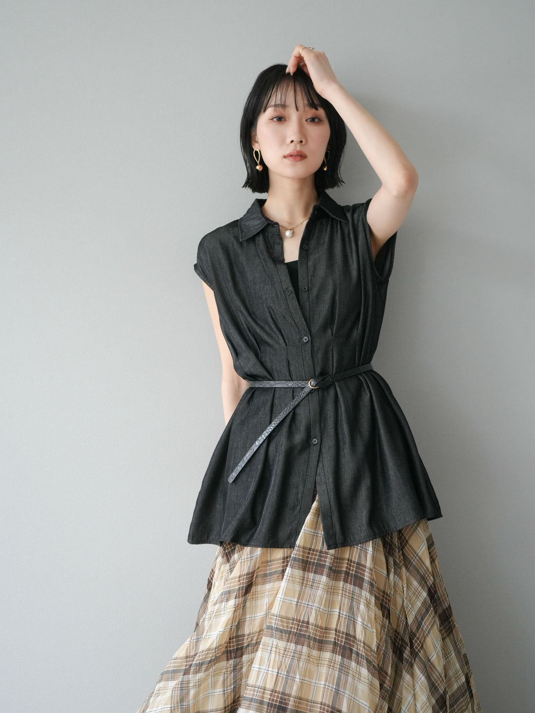 【預訂】天絲牛仔收腰無袖上衣/黑色