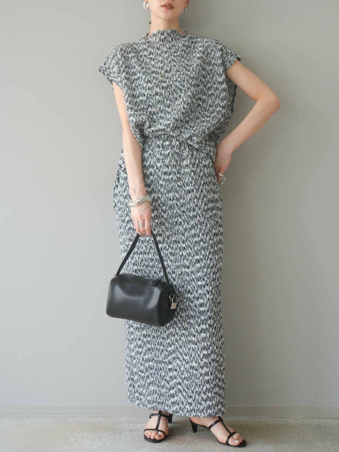 [予約]マルチカラーランダムプリーツフレンチトップス/ブラック