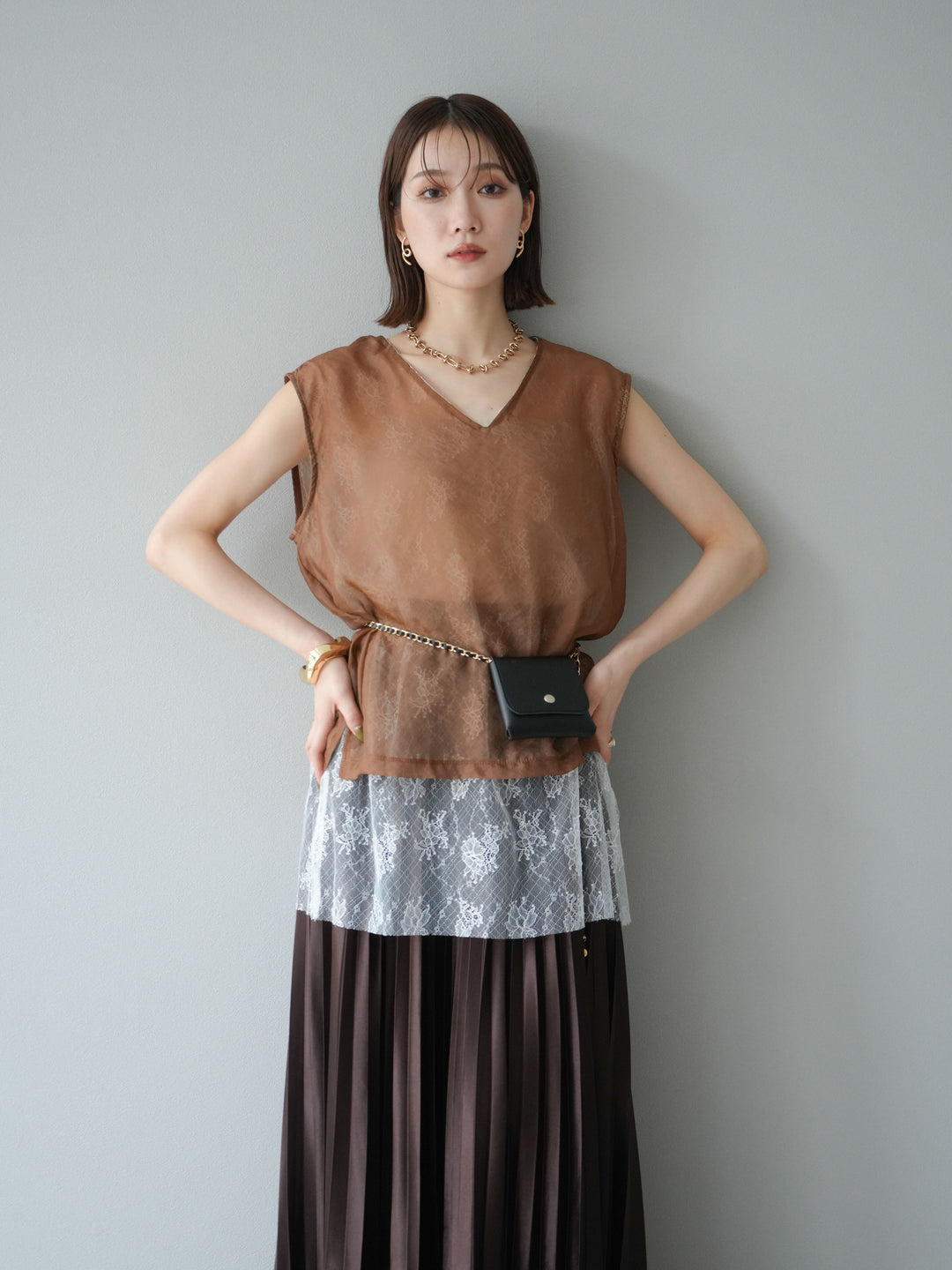 [予約]レースレイヤードオーガンジートップス/ブラウン