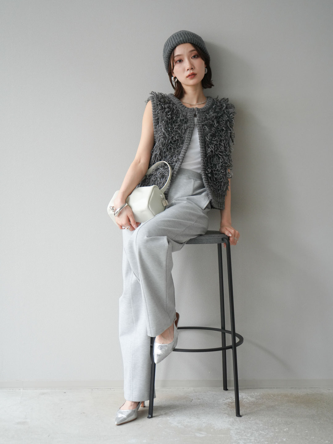 [予約]ループデザインホックベスト /チャコール