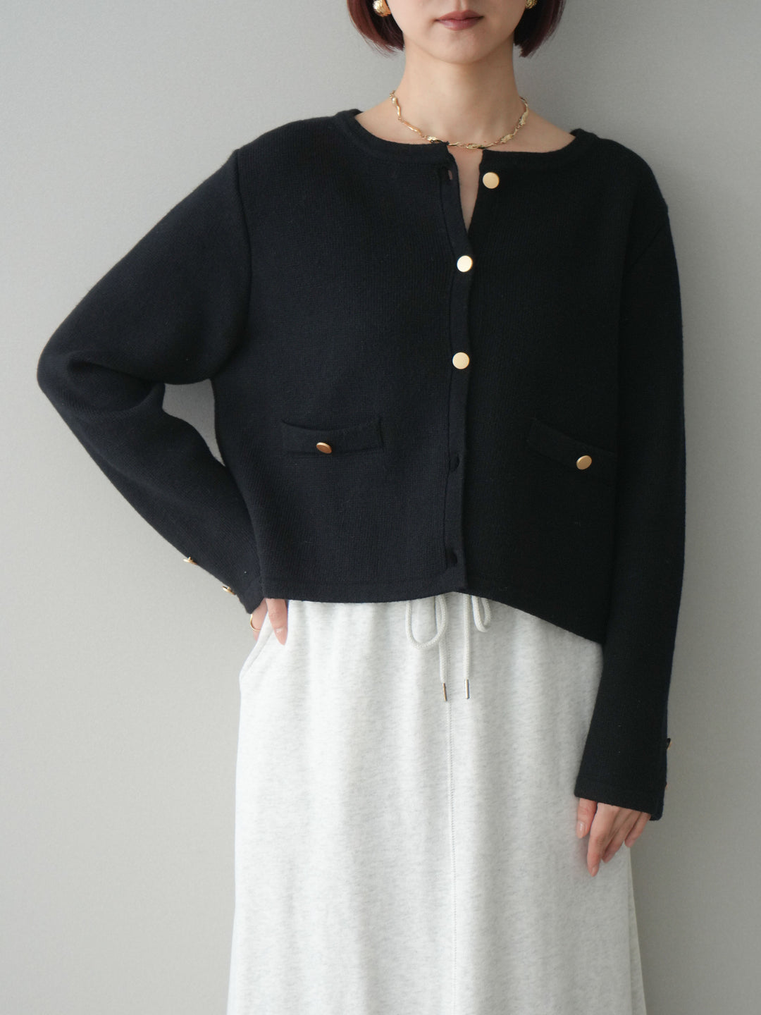 [SET]ゴールドボタンノーカラーニットジャケット+スウェットフレアロングスカート(2set)