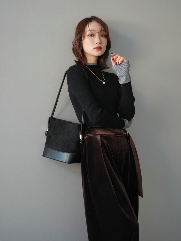 [予約]袖ボタンハイネック配色リブニットトップス/black