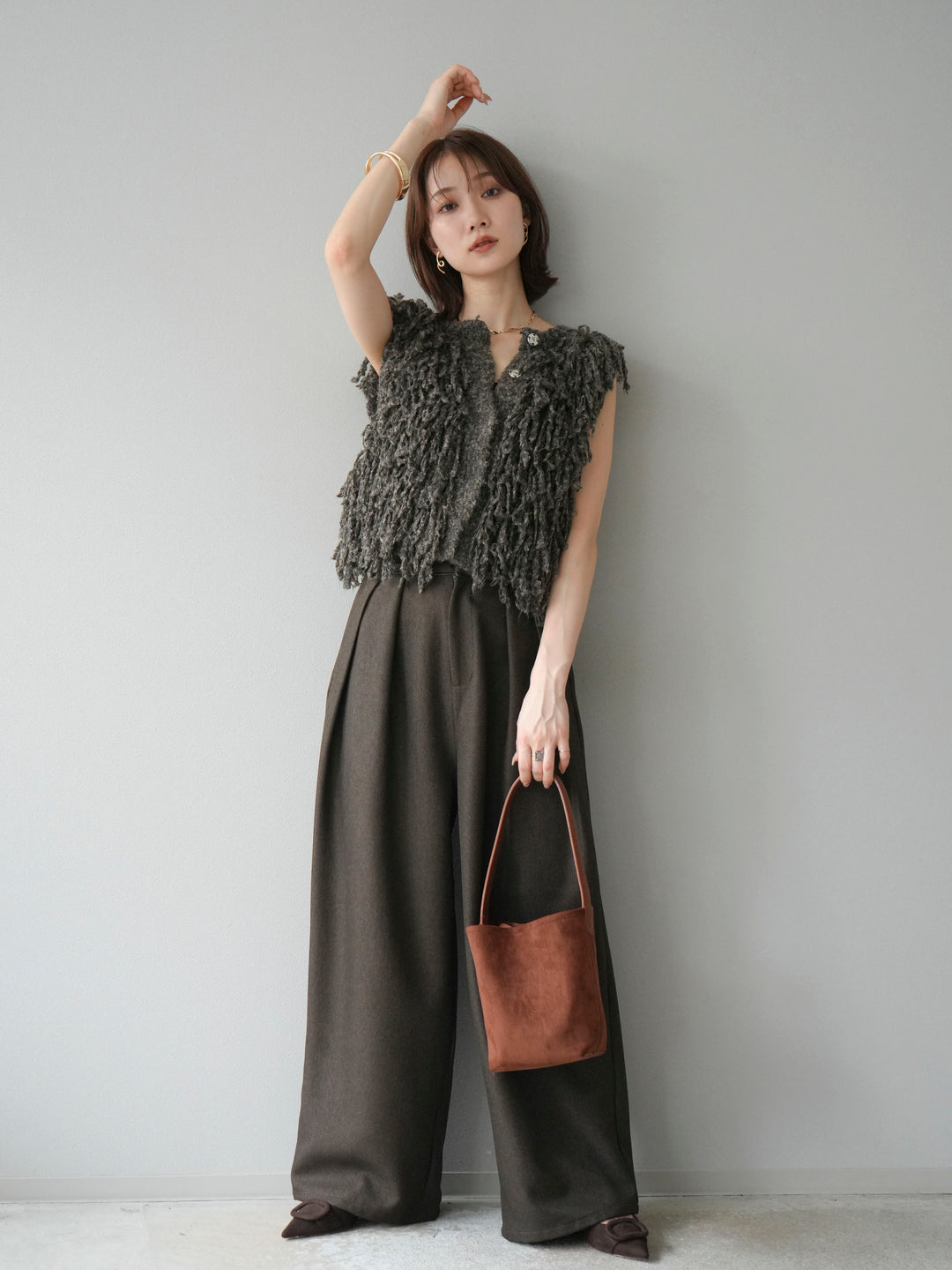 [予約]レザーパイピングタックワイドパンツ/ブラウン