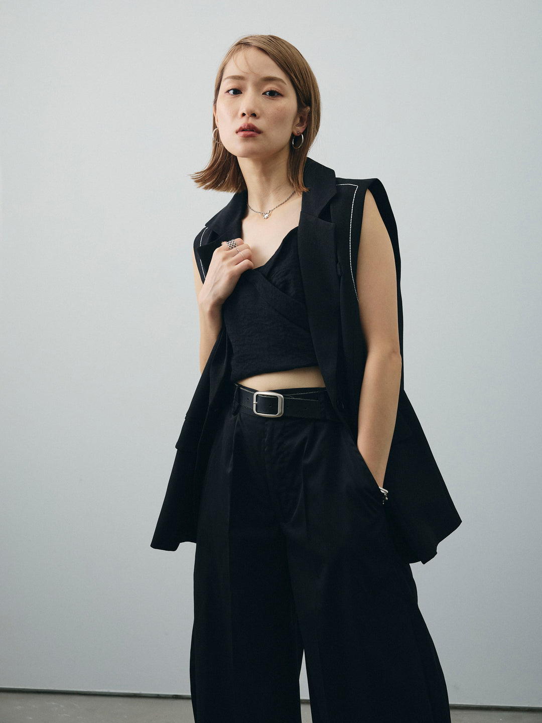 [予約]ステッチデザインベスト/ブラック