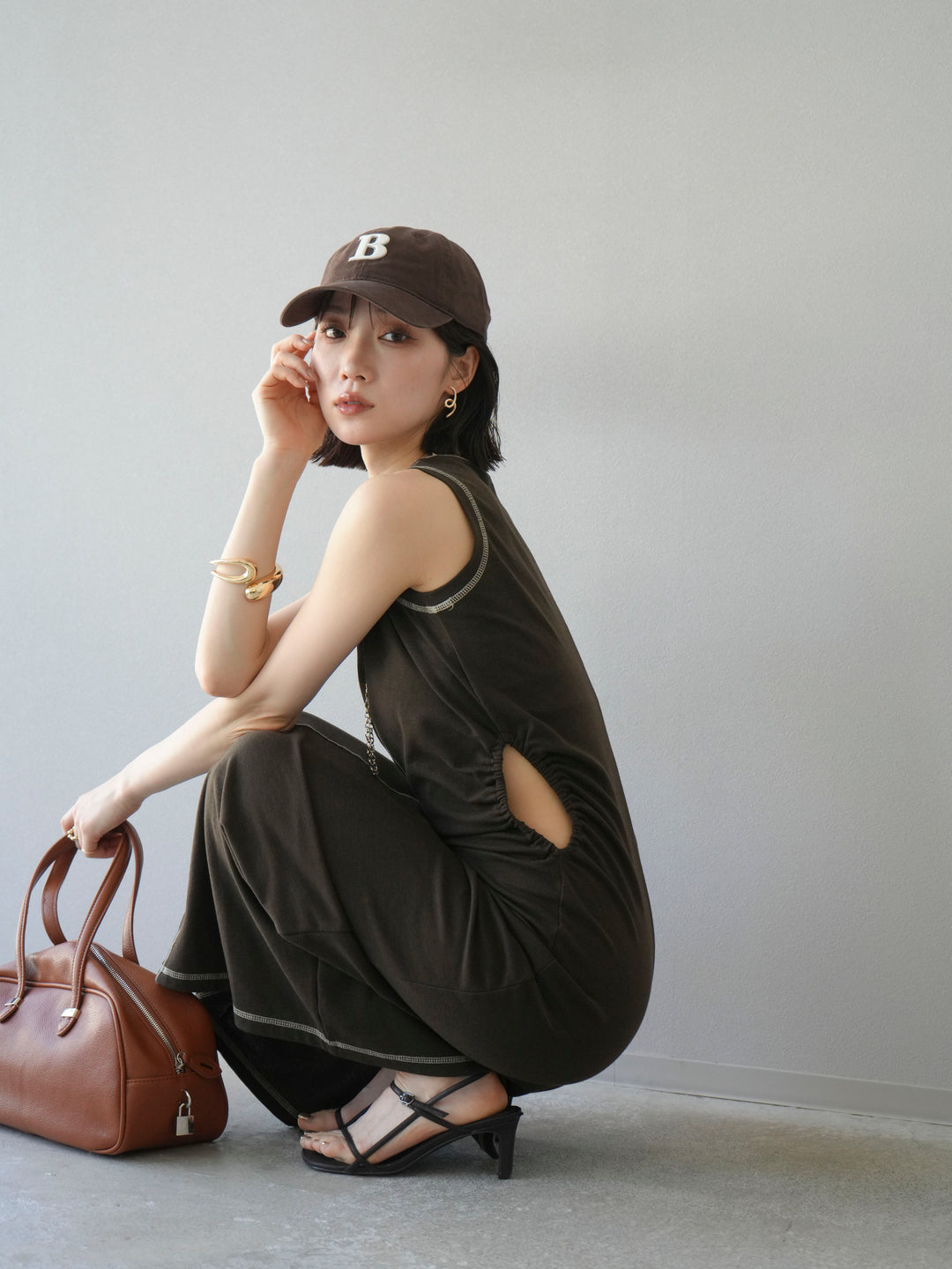 [予約]ウエストオープンステッチカットワンピース/ブラウン