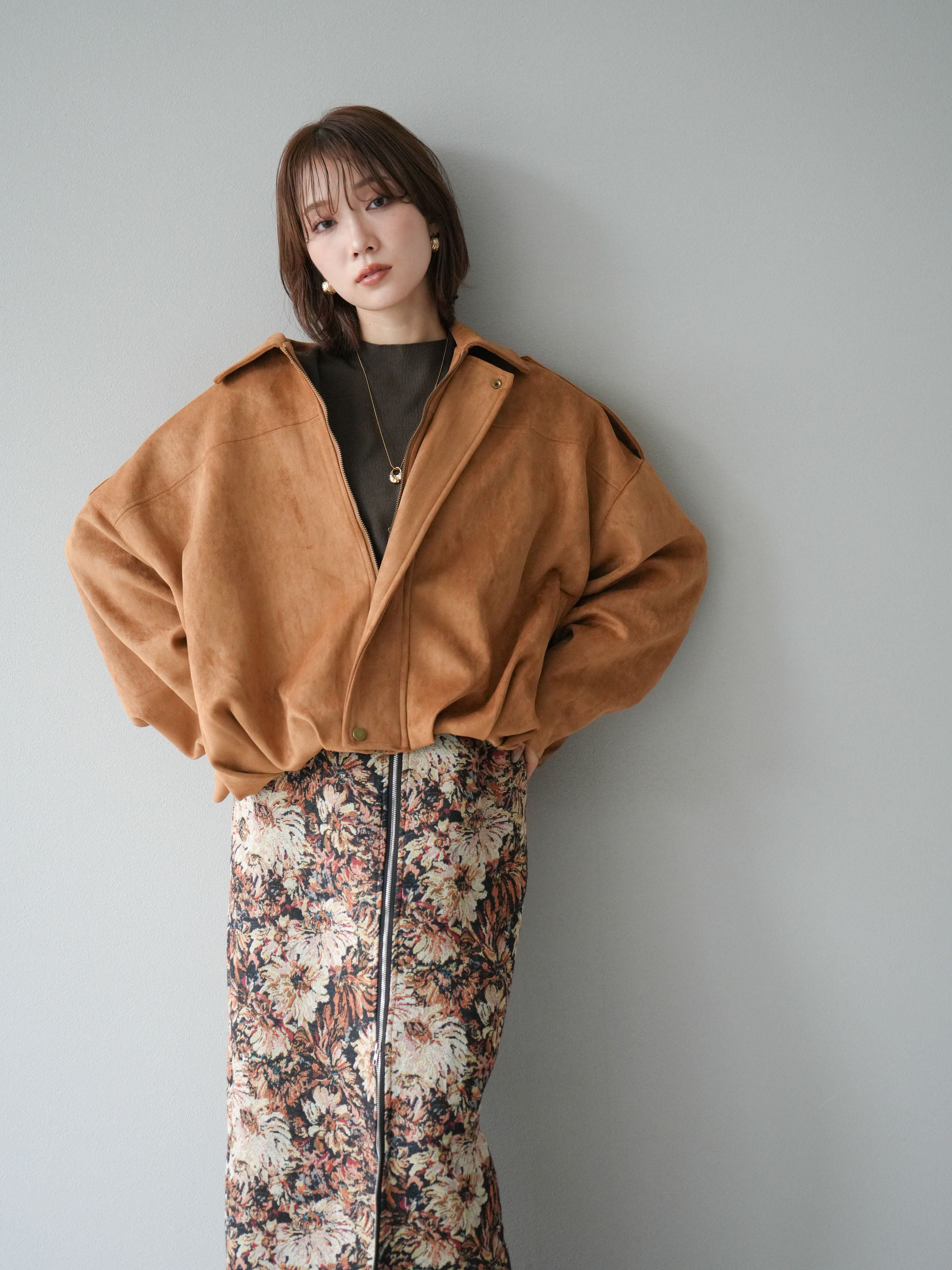 予約]スウェードオーバーブルゾン/キャメル – Lumier