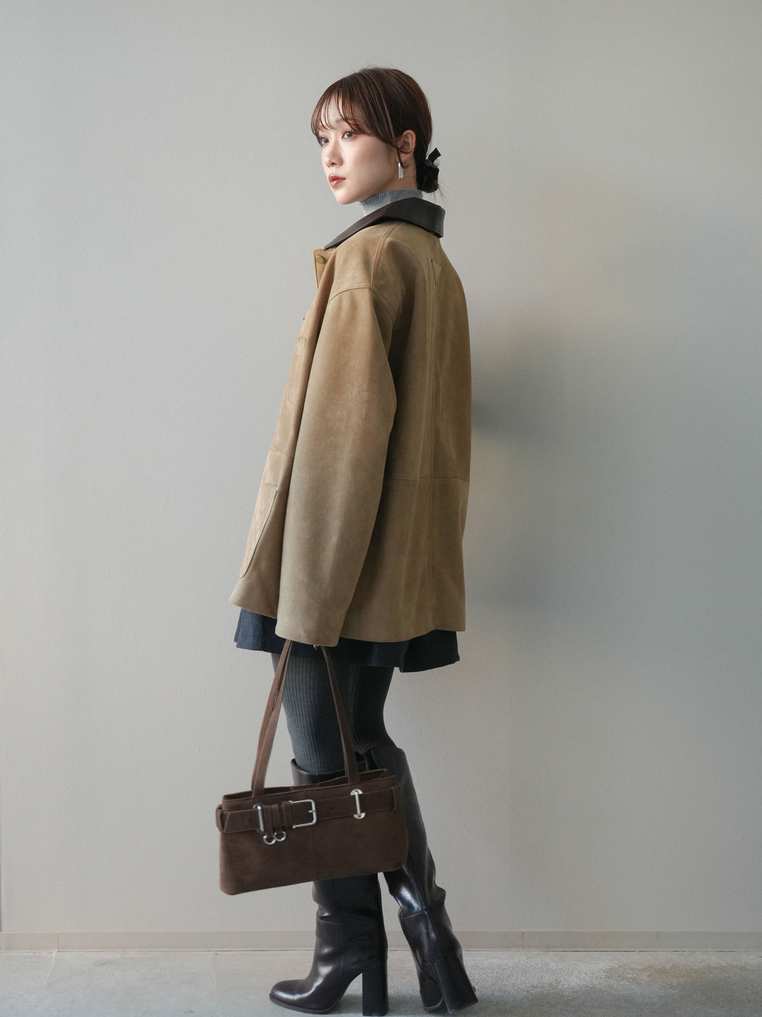 [SET]襟レザーステンカラースエードジャケット+ベルト付きタックミニスカート(2set)