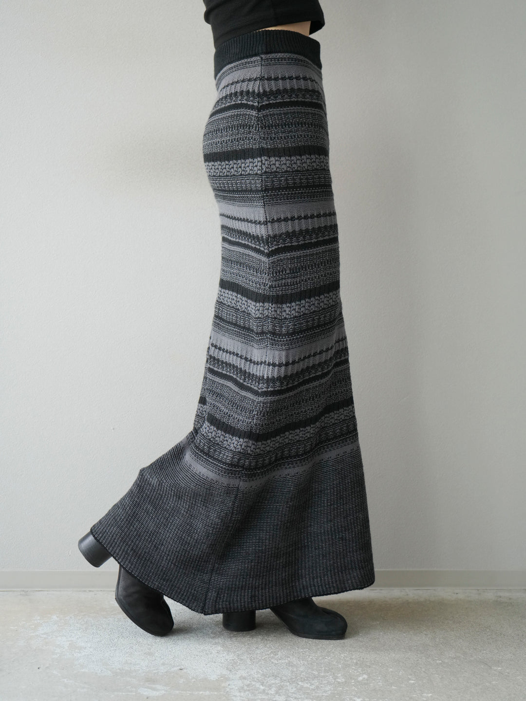 [予約]ガーター編みニットロングスカート/グレー×ブラック