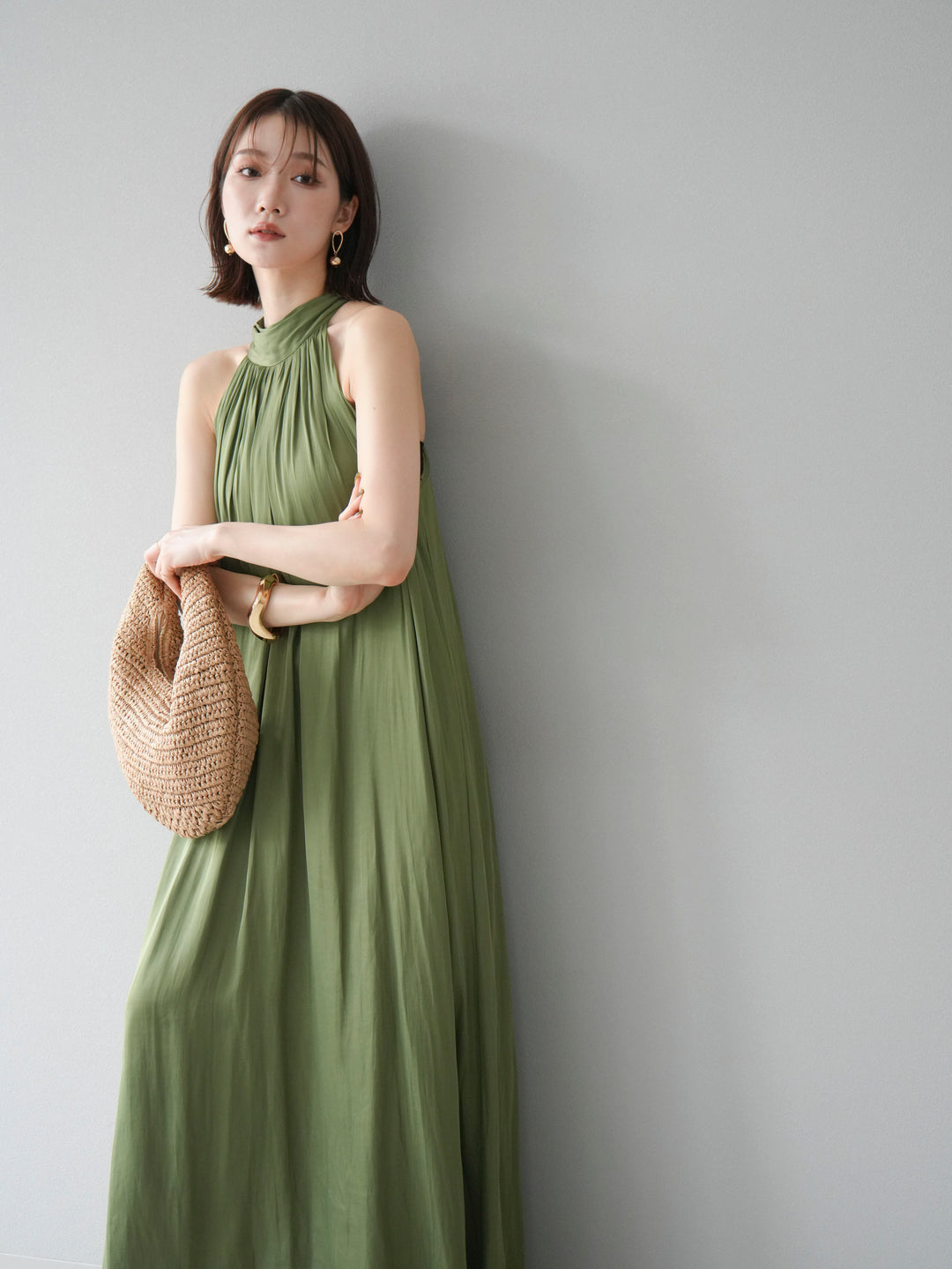 [予約]シャイニーホルターワンピース/グリーン