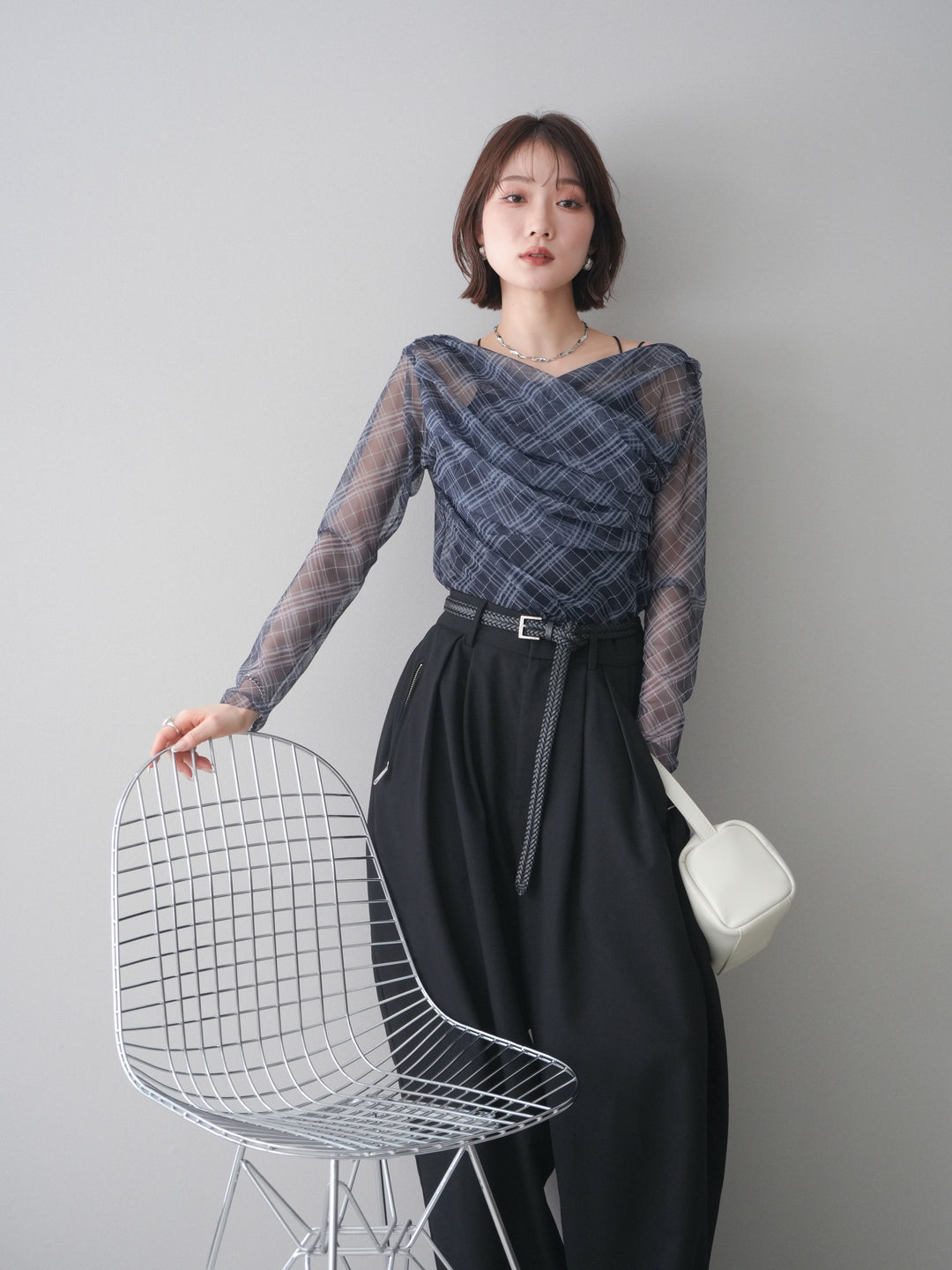 [予約]チュールバイアスチェックプリントタックネックトップス/navy