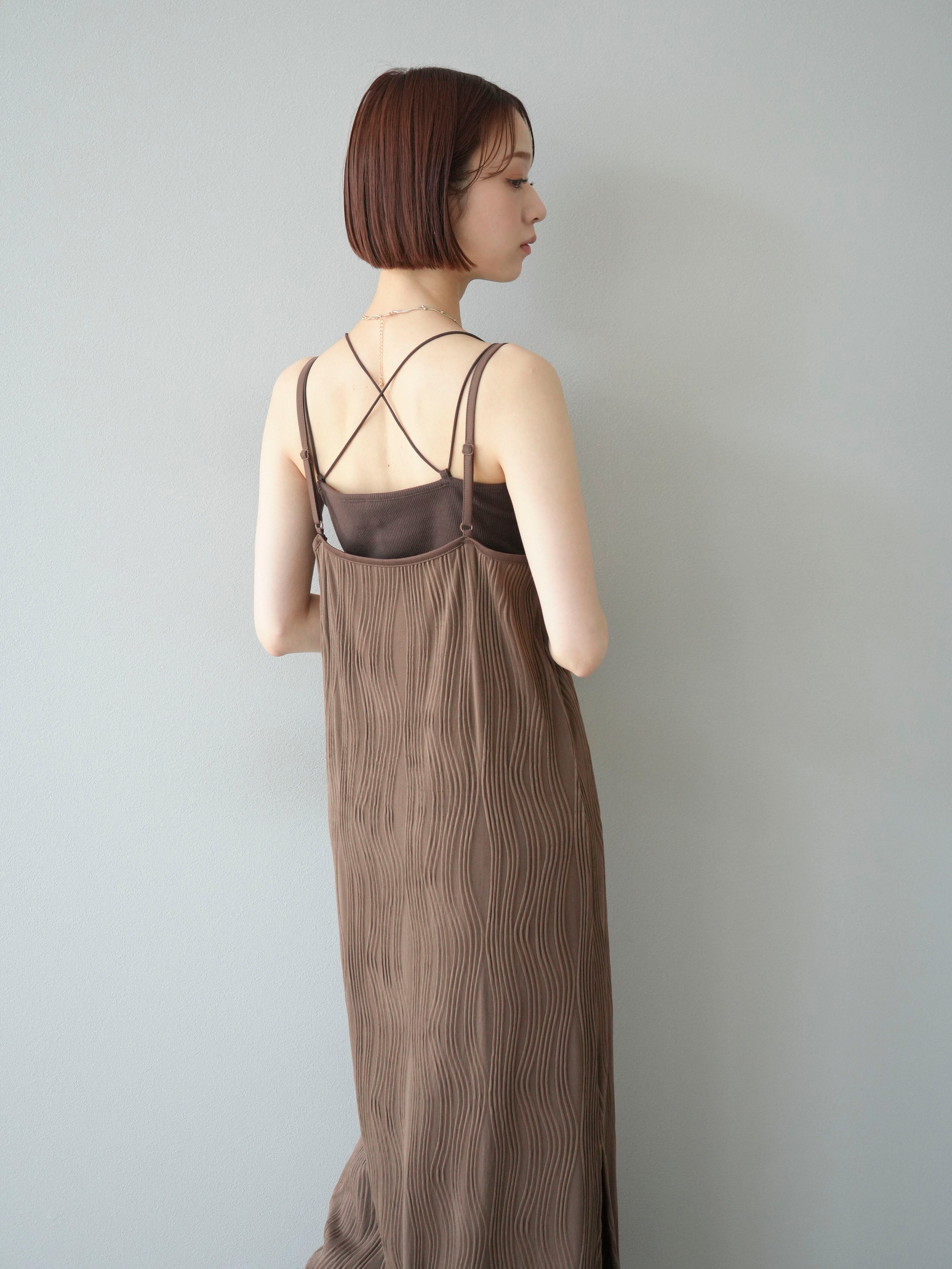 予約]ウェーブパイピングキャミワンピース/ブラウン – Lumier