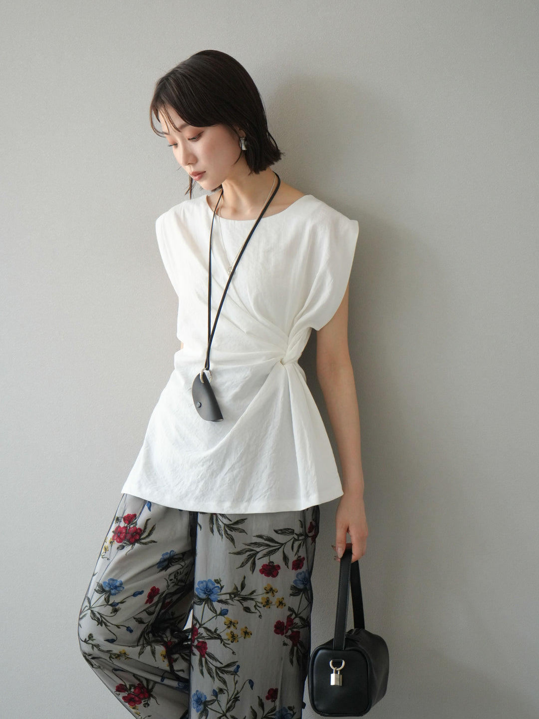 [預訂] 側扭法式上衣/象牙白