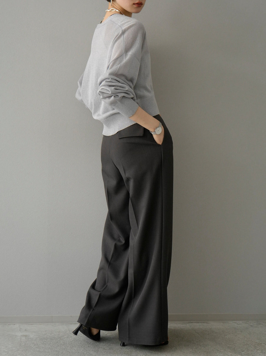 【套裝】Lamesia針織開襟衫+雙肩帶剪裁羅紋胸罩吊帶背心+設計褶邊闊腿褲L（3件組）