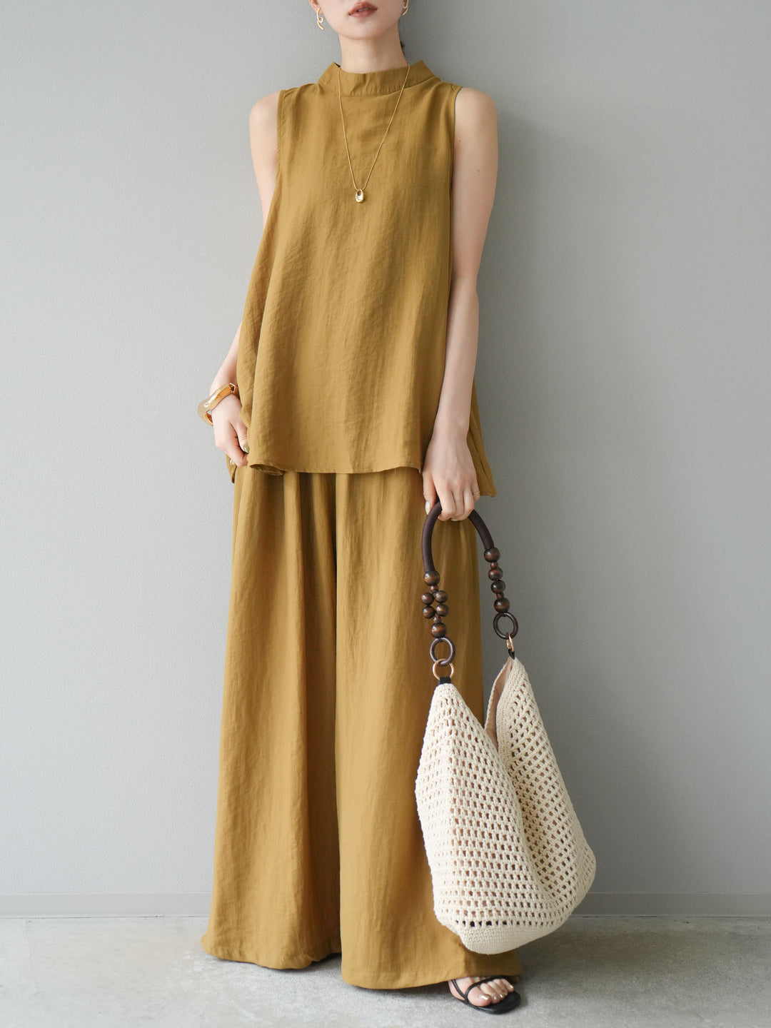 [SET]ホルターネックバックスリットブラウス＆スーパーワイドパンツSET UP(2set)