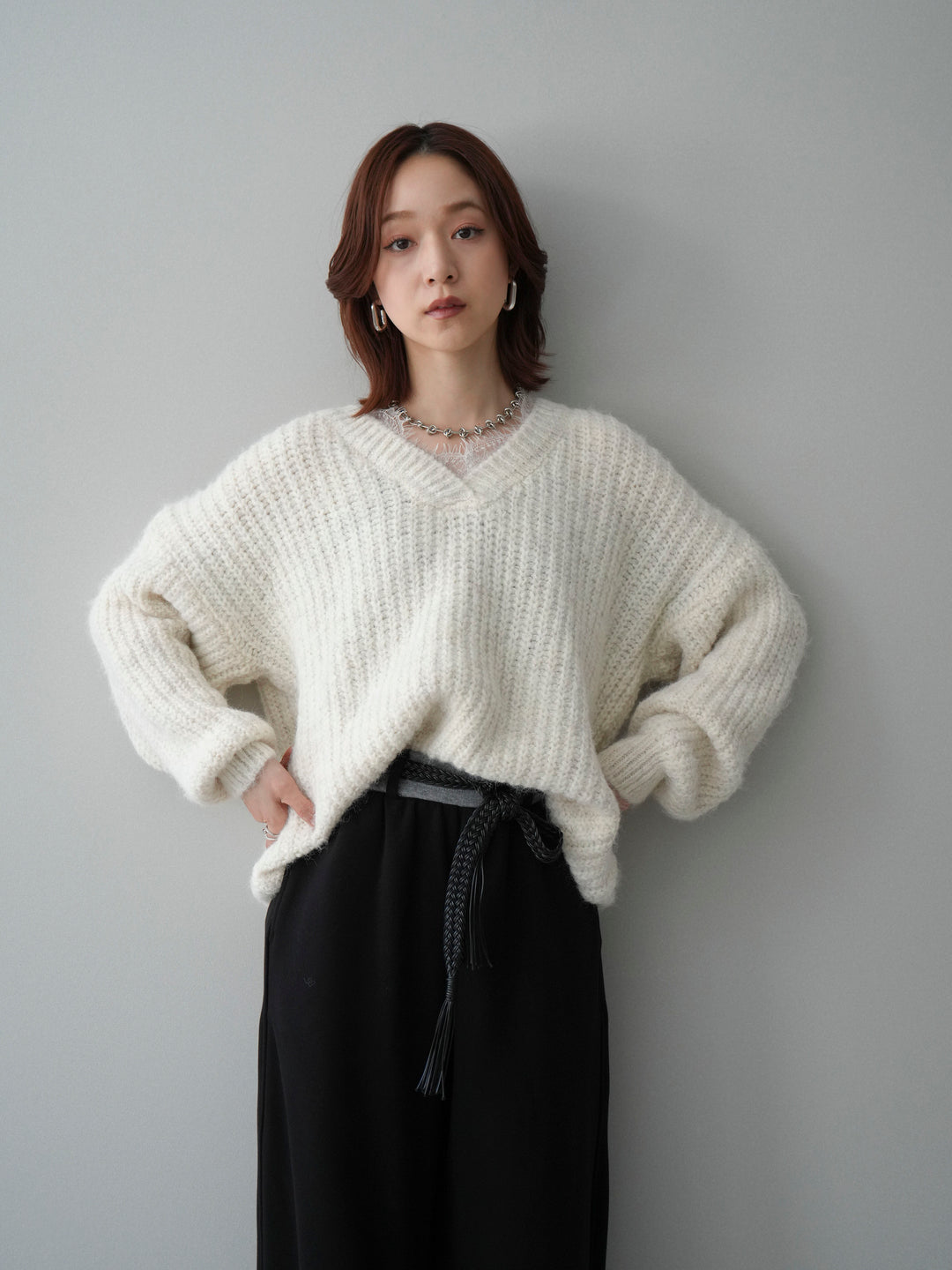 [SET]Vネックレースニットプルオーバー+編み込みベルト付きウエスト配色スエットパンツ(2set)