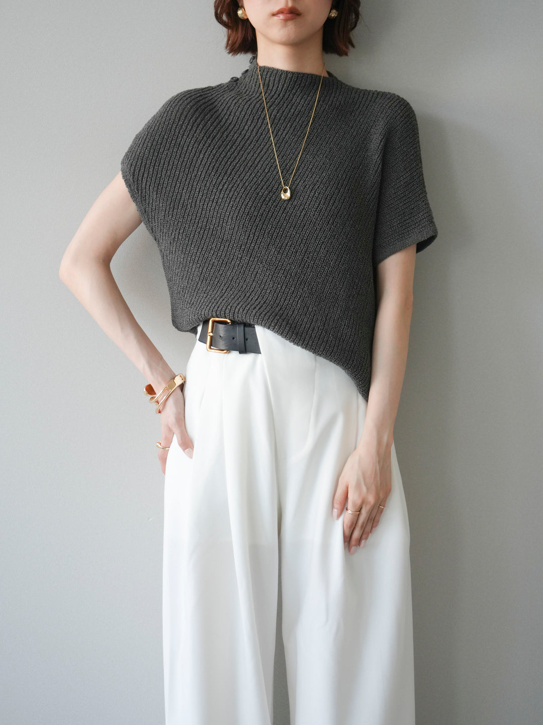 [SET]アシンメトリーローゲージニットトップス+アシンメトリーベルトタックワイドパンツ(2set)