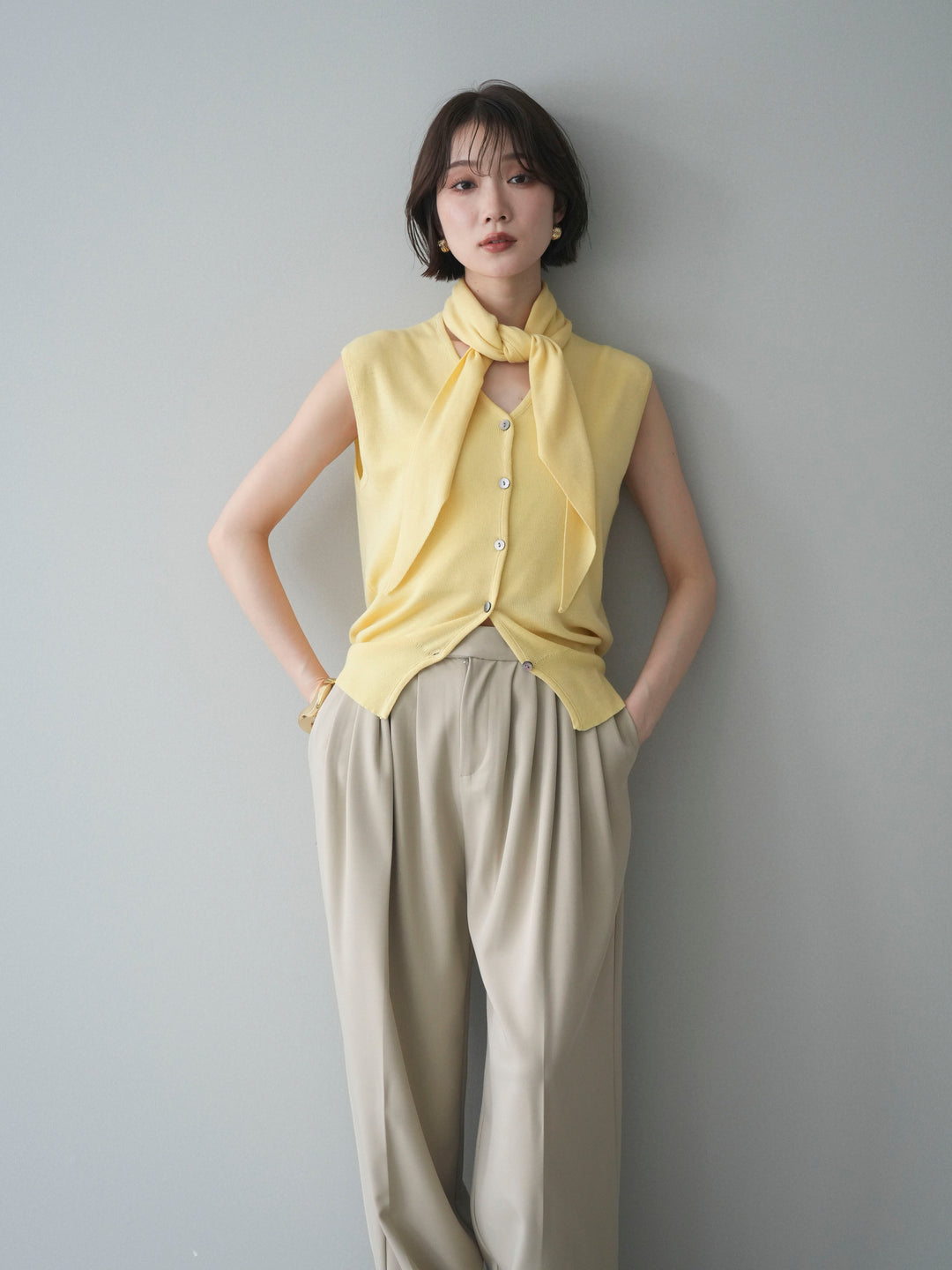 [予約]スカーフ付Vネックニットベスト/yellow