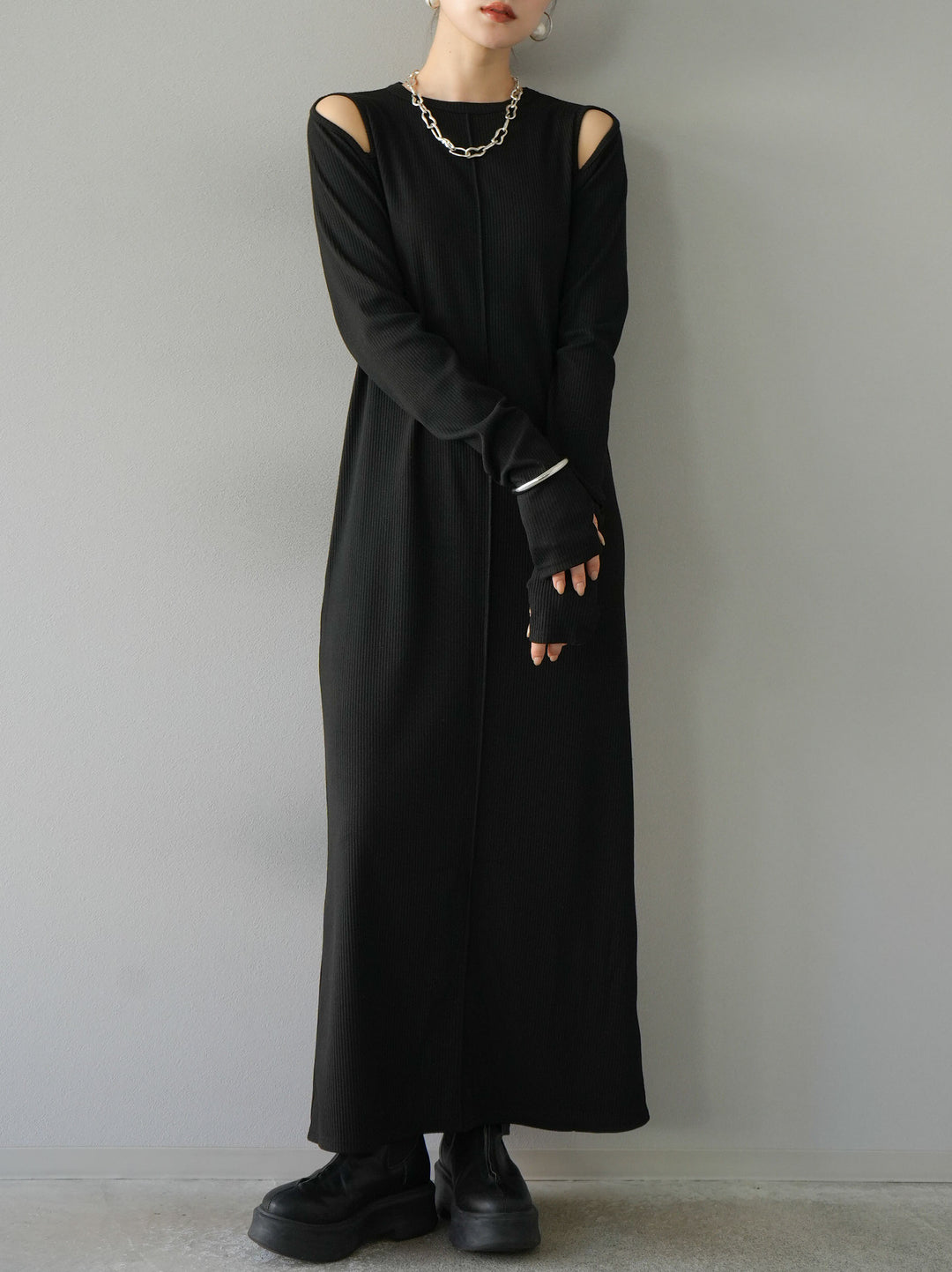 [SET] 鏤空羅紋長袖洋裝+可選配件套裝（2套）