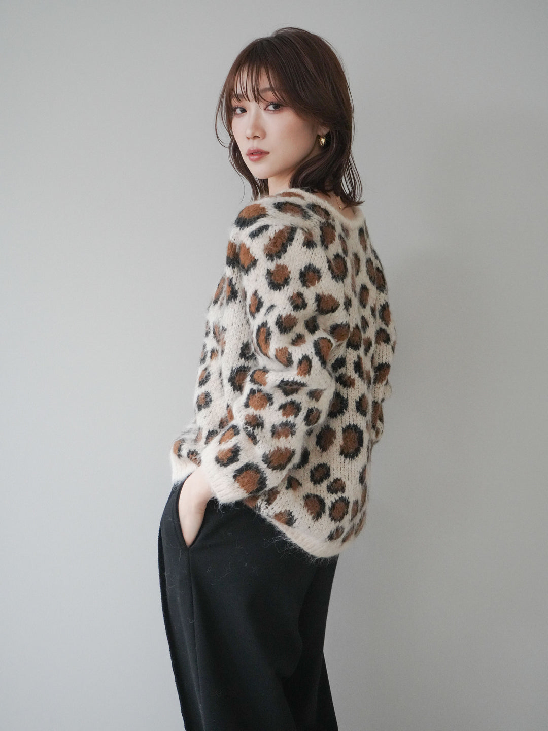 [SET]モヘアタッチレオパード柄ニットカーディガン+選べるアクセセット(2set)