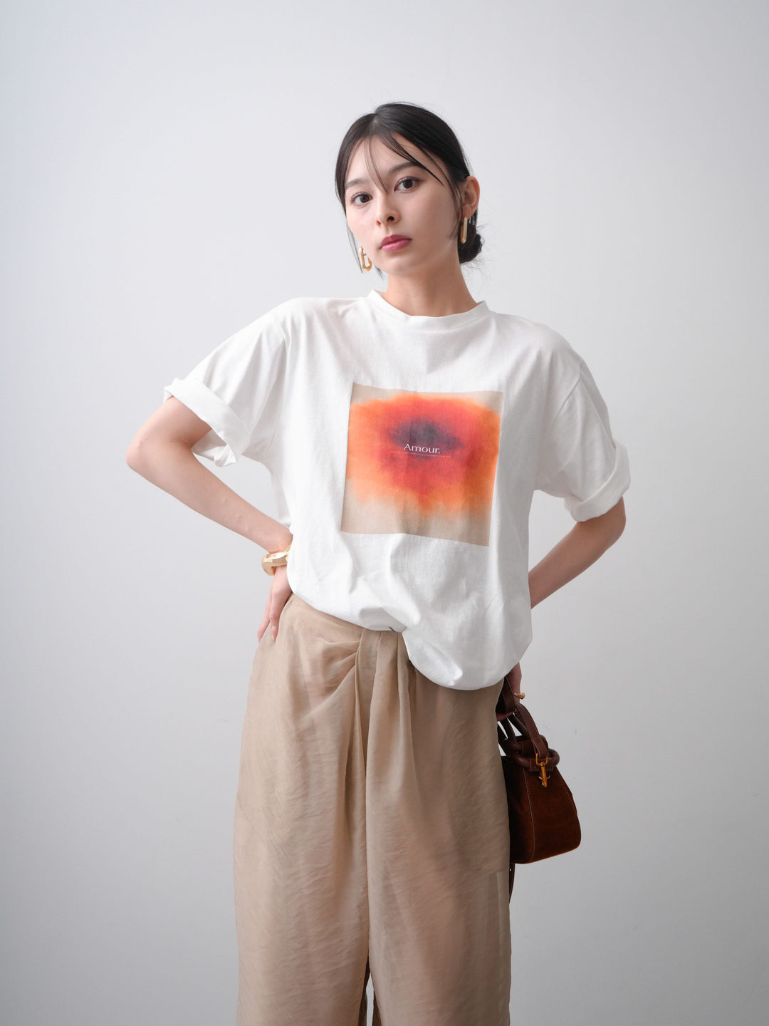 [SET]ニュアンスフローラルフォトTEE+シアーレイヤードフロントタックイージパンツ(2set)