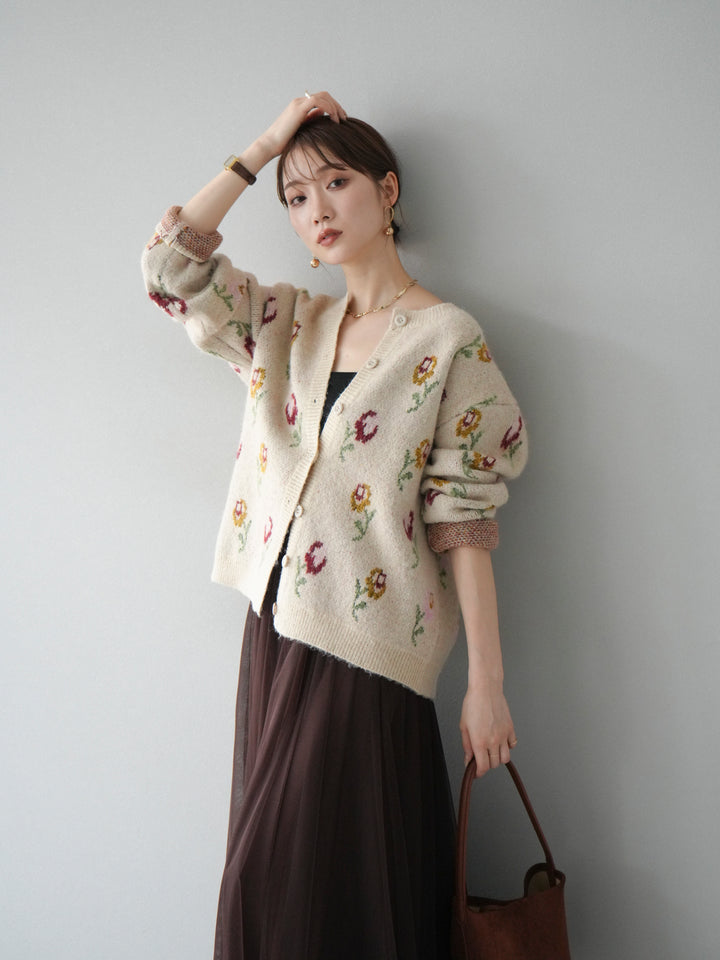 [予約]ウールタッチフラワーニットカーディガン/アイボリー