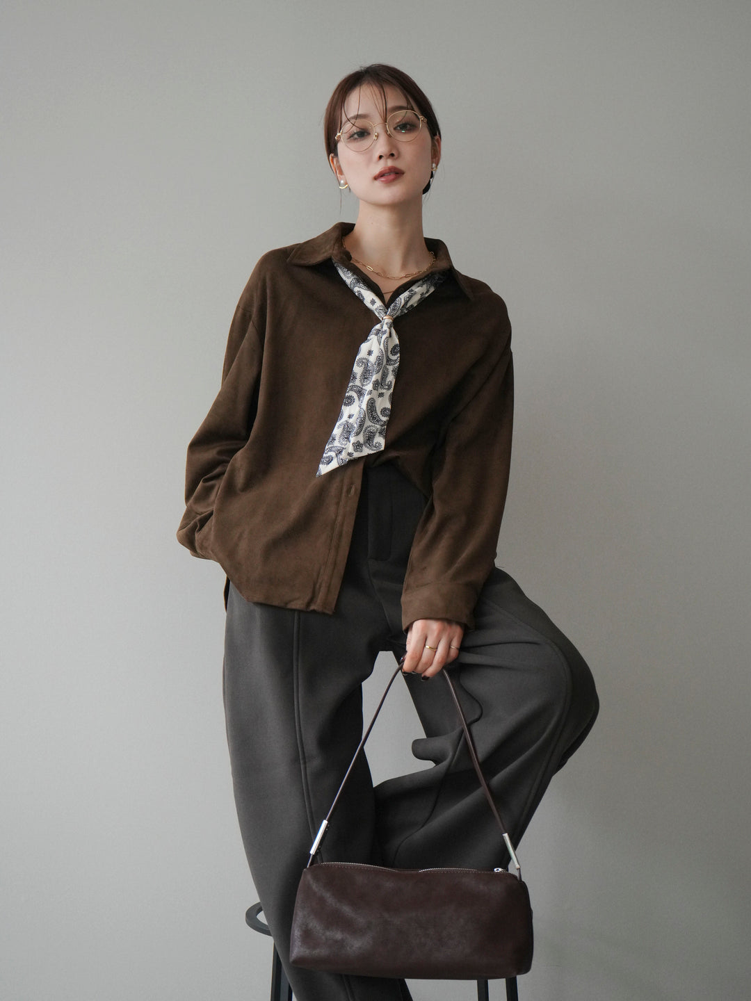 [予約]スカーフ付きスエードシャツ/brown