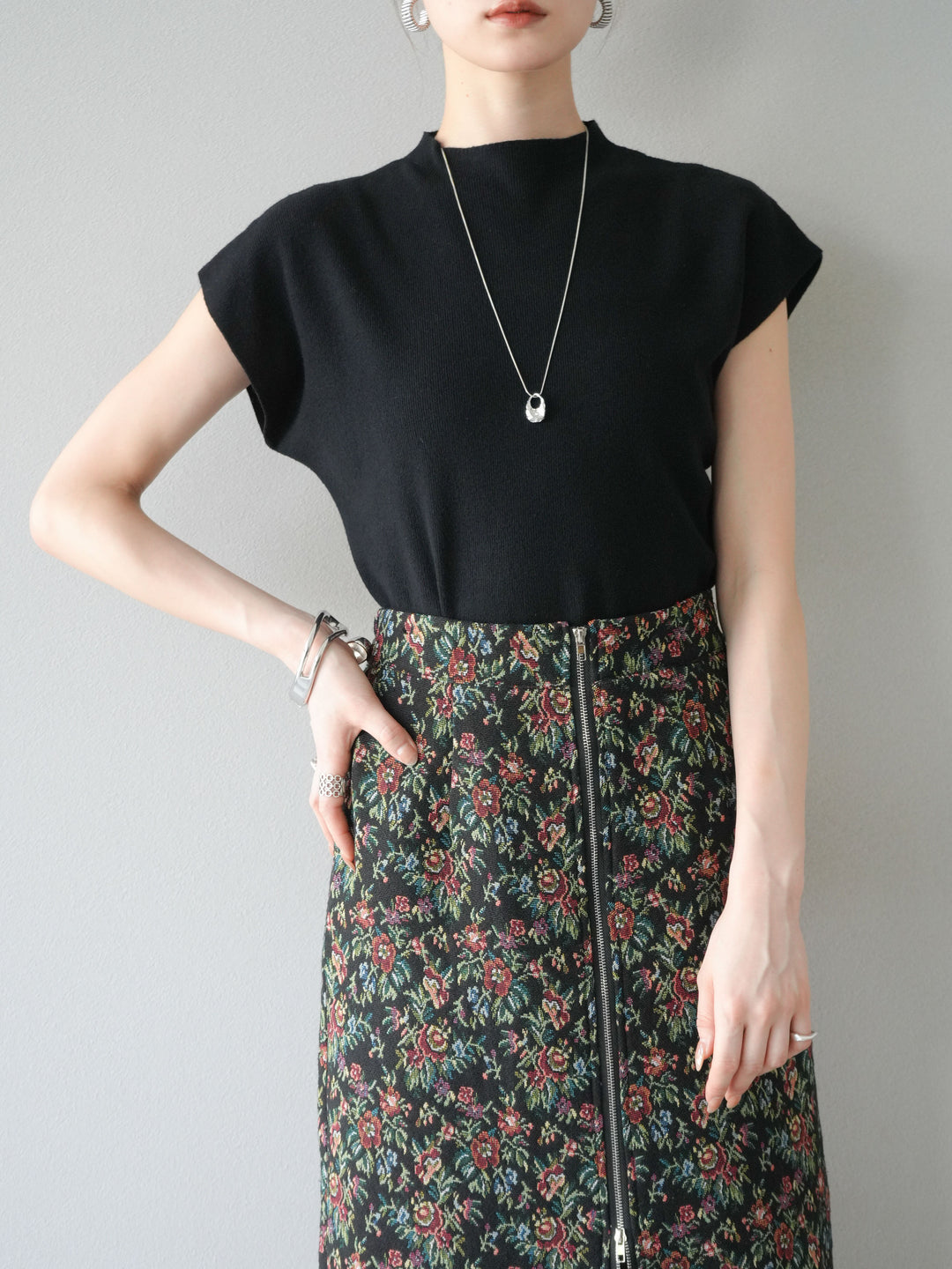 [予約]プチネックフレンチニットトップス/ブラック