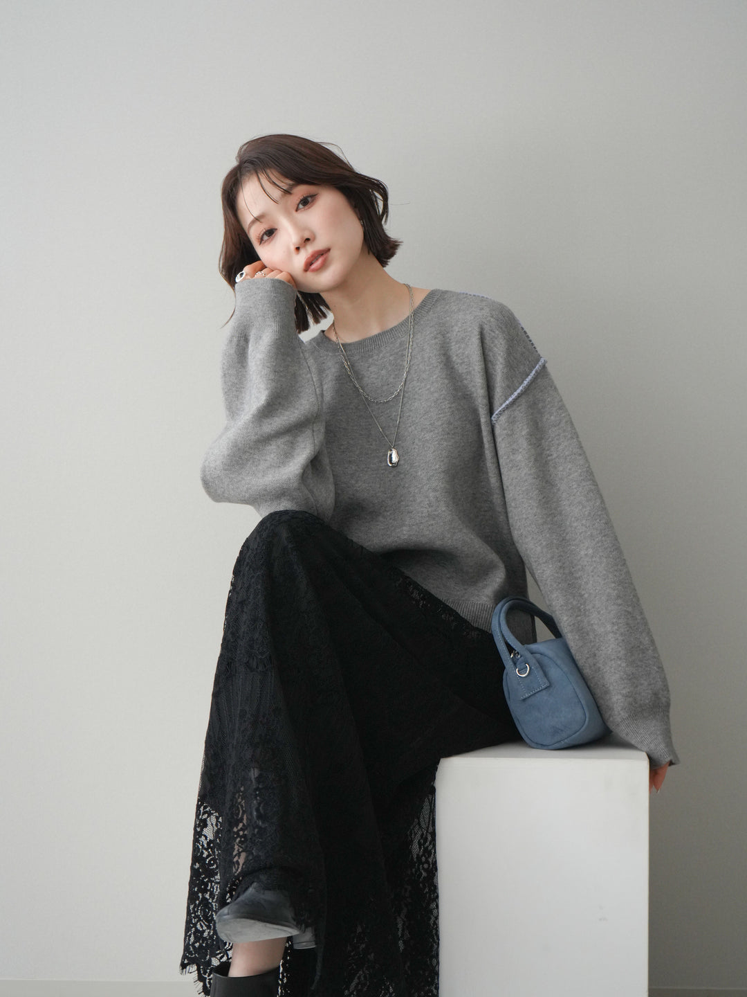 [SET]バックロゴ刺繍配色ステッチニットプルオーバー+選べるアクセセット(2set)