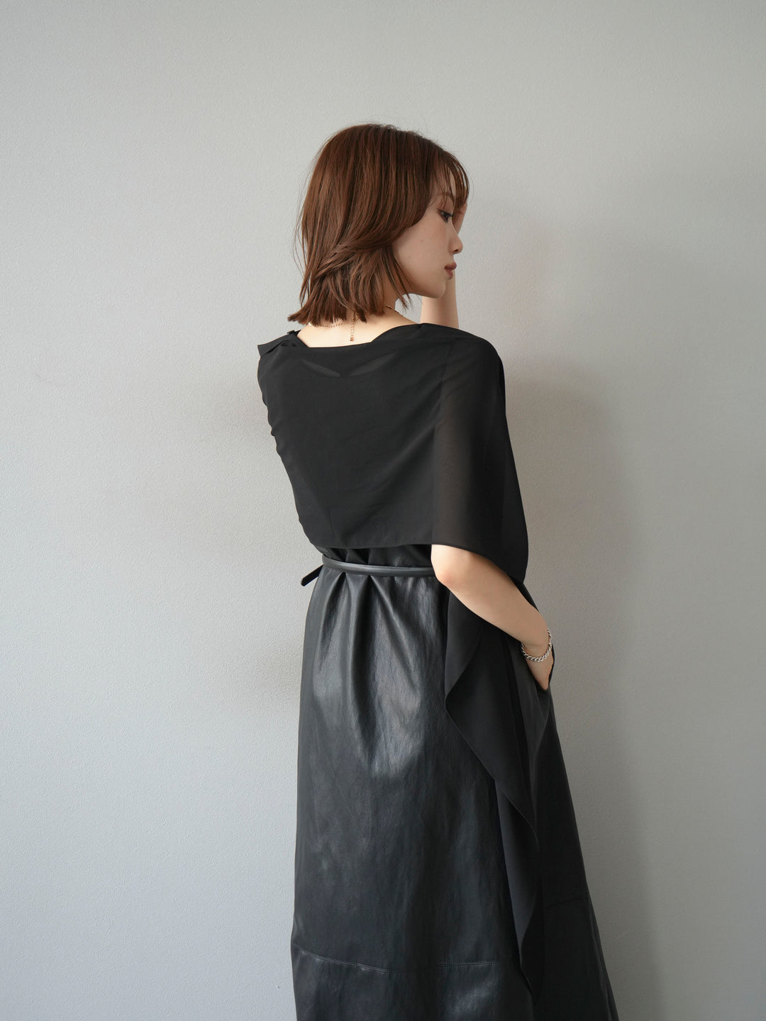 [予約]レザーAラインワンピース/ブラック