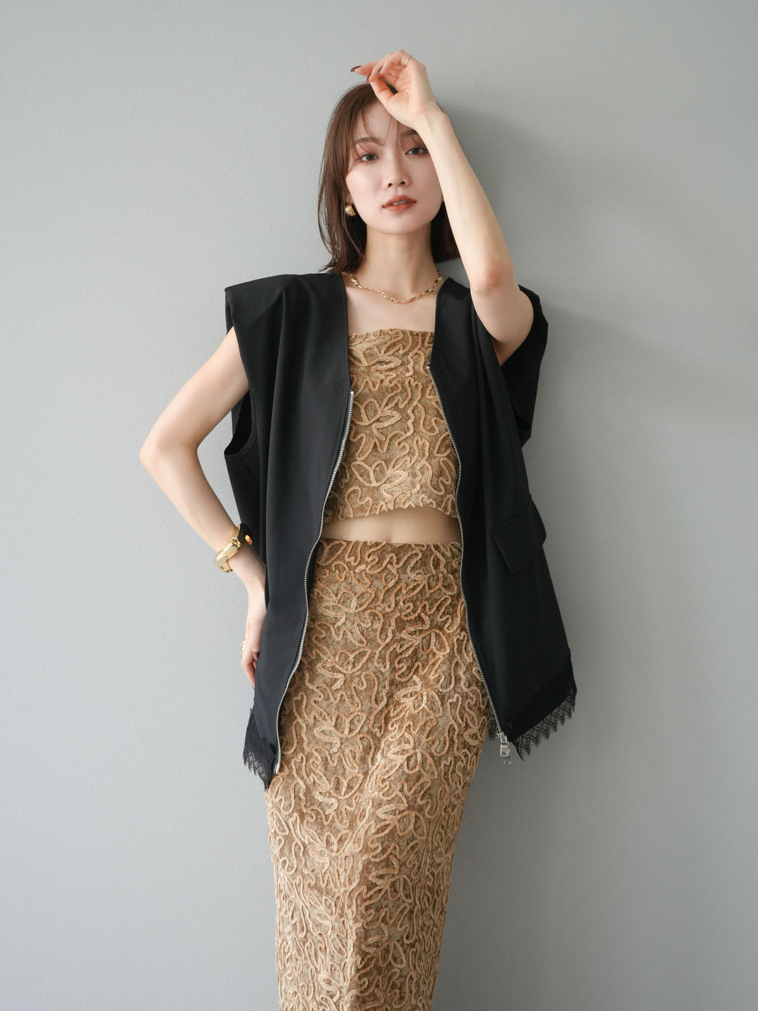 [預購] 雙拉鍊蕾絲下擺背心/黑色