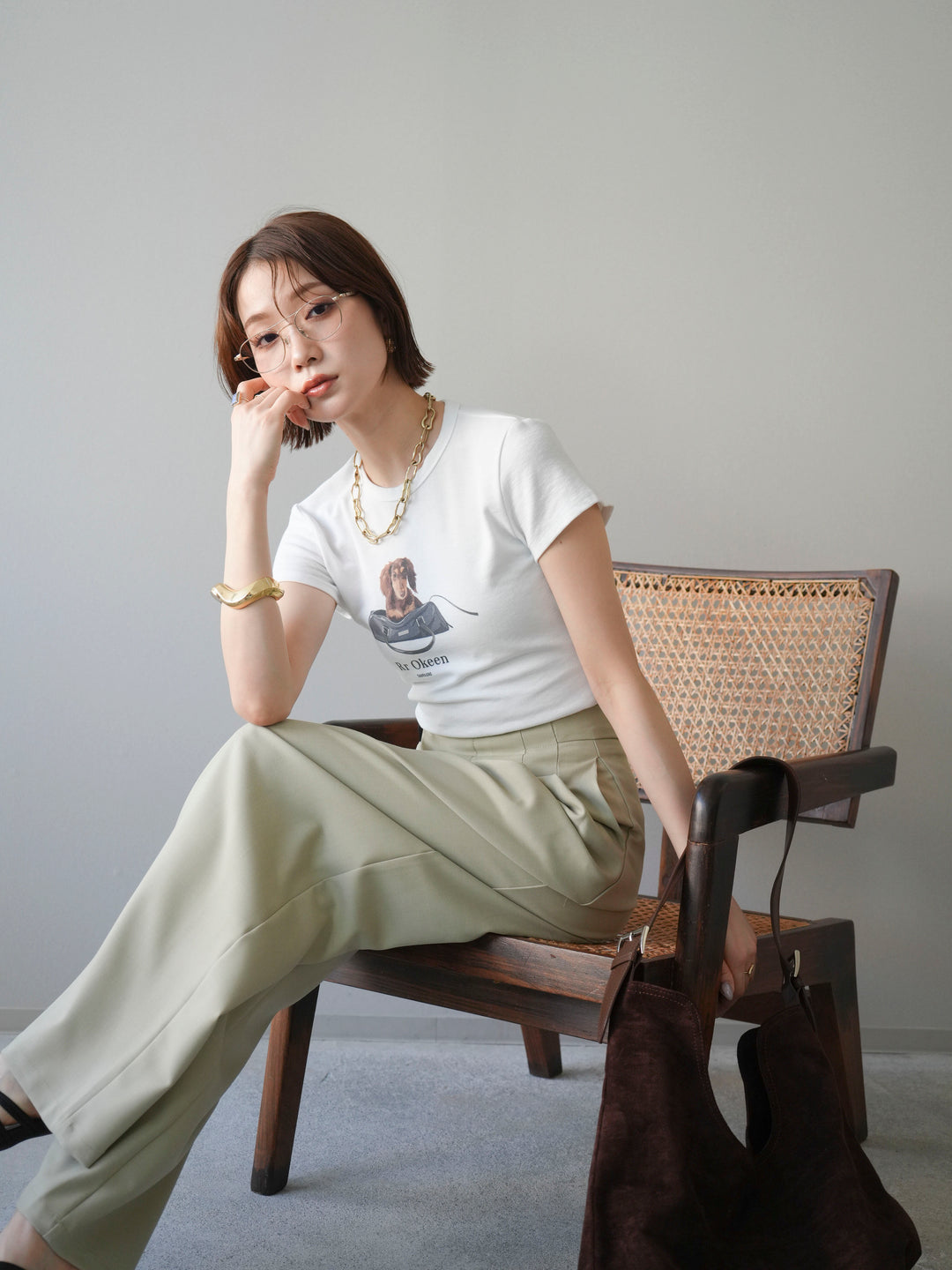 【套裝】狗狗緊身T卹+不對稱皮帶束口寬褲（兩件套）