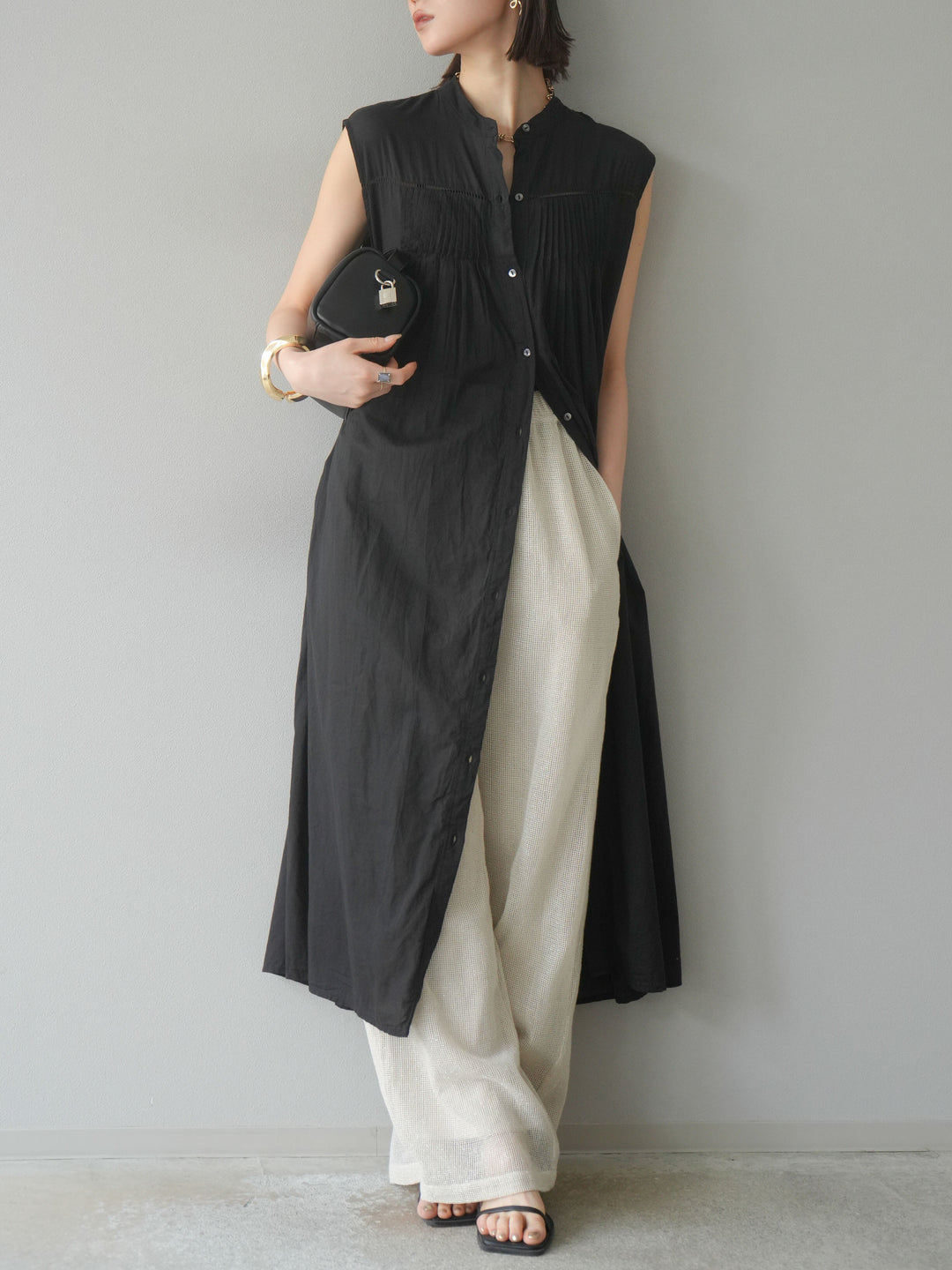 [預購] 棉質金銀絲網眼休閒褲/象牙白