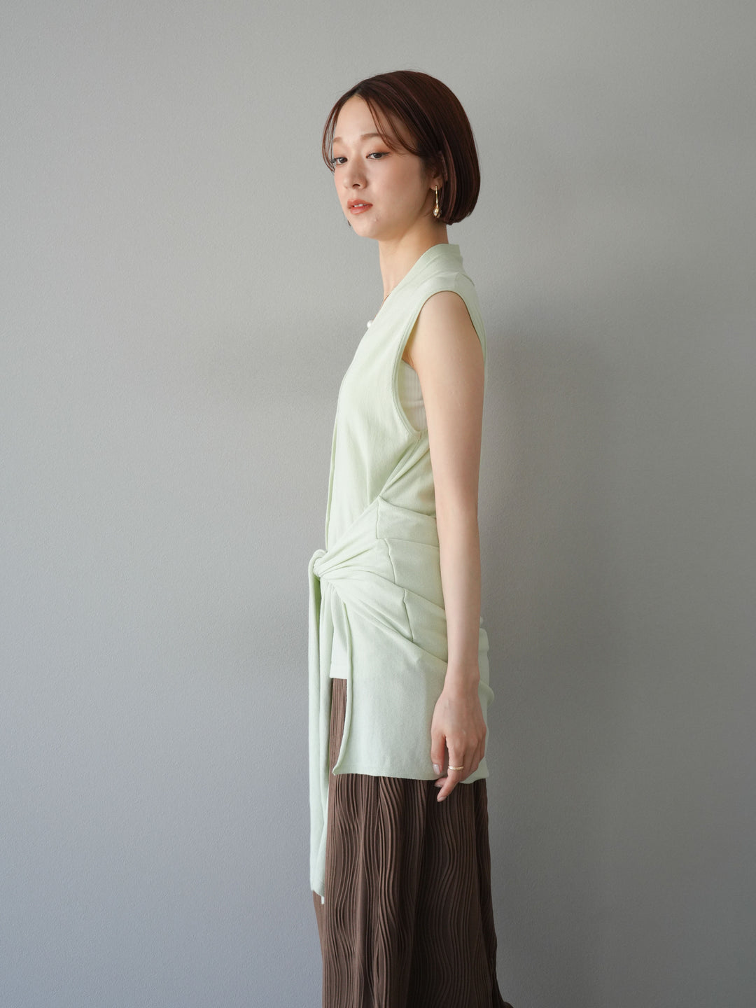 [SET]腰巻きデザインノースリーブニットカーディガン+ウェーブパイピングタイトスカート(2set)