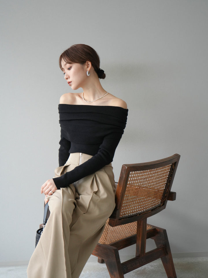 [予約]オフショルニットプルオーバー/ブラック