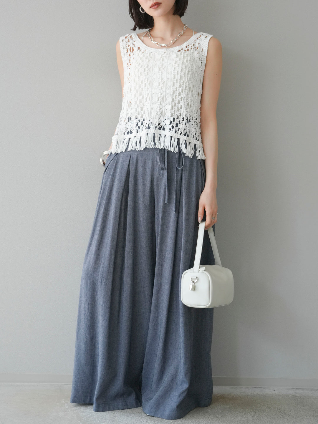 【預購】仿亞麻雙褶設計寬褲/藏青色