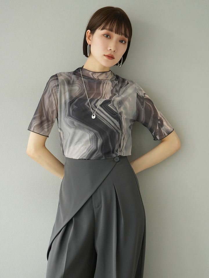 [Pre-order] Nuanced pattern petite neck 5/8 sleeve mesh top/black