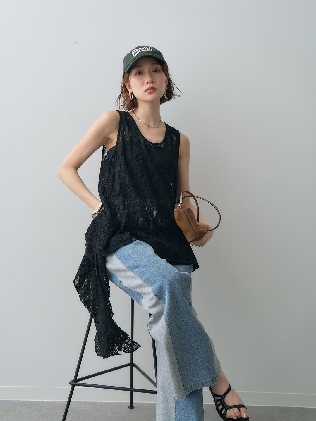 [予約]ラッフルレースアシメペプラムノースリトップス//black